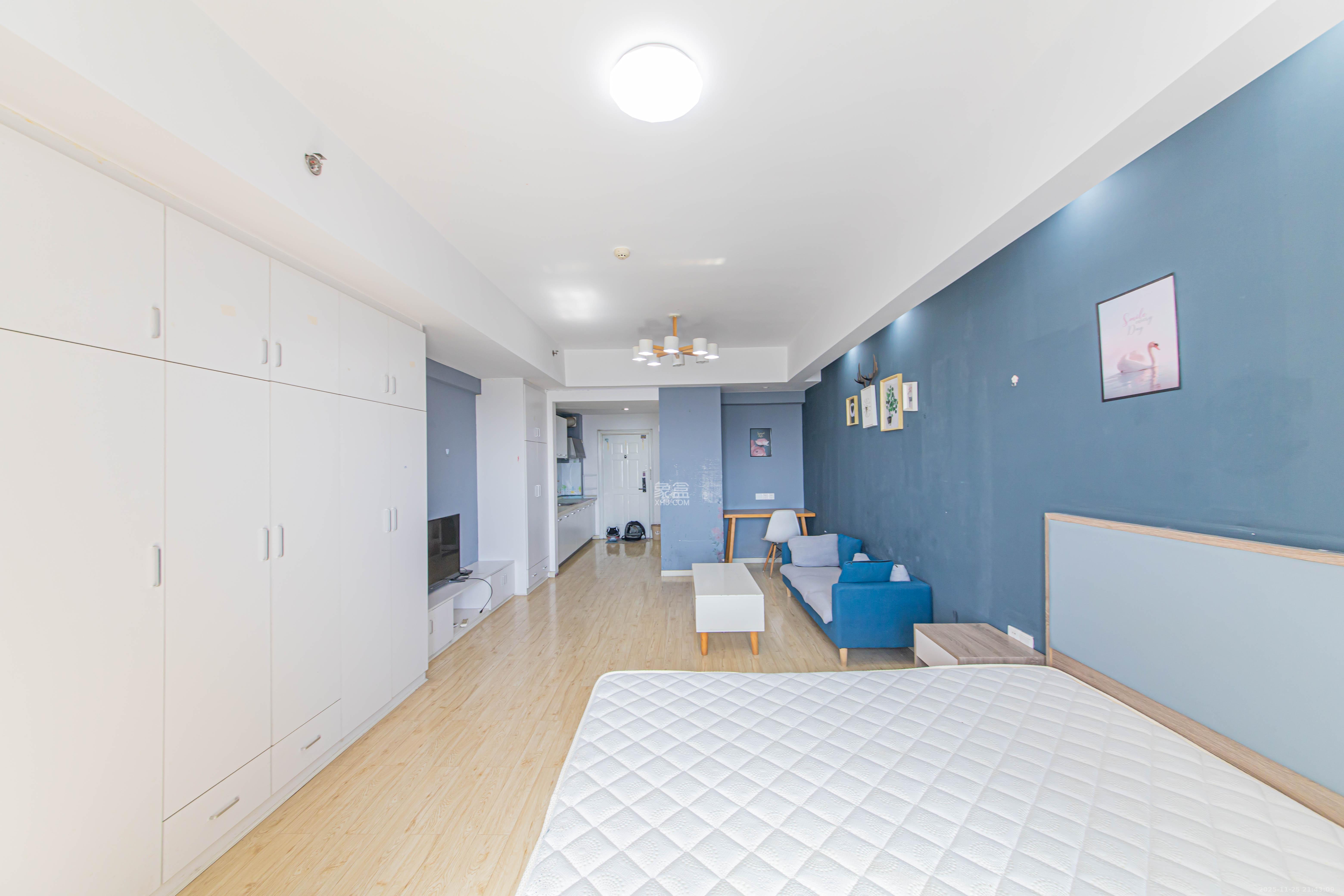 九峰远见 1室1厅1卫 55.0万 九峰远见 1室1厅1卫 55.0万卧室