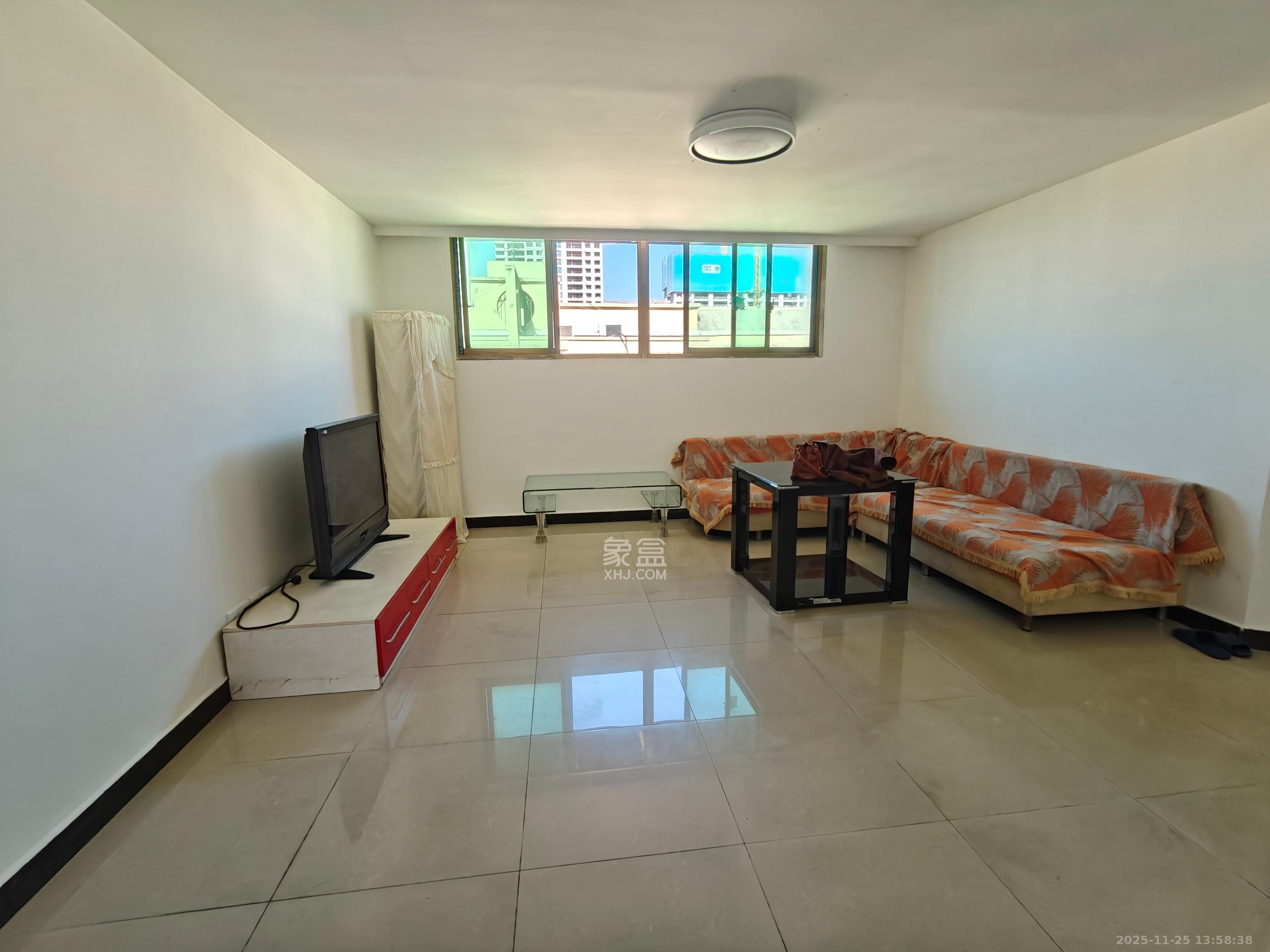 仁和家园 3室2厅2卫 1600.0元/月 仁和家园 3室2厅2卫 1600.0元/月室内图