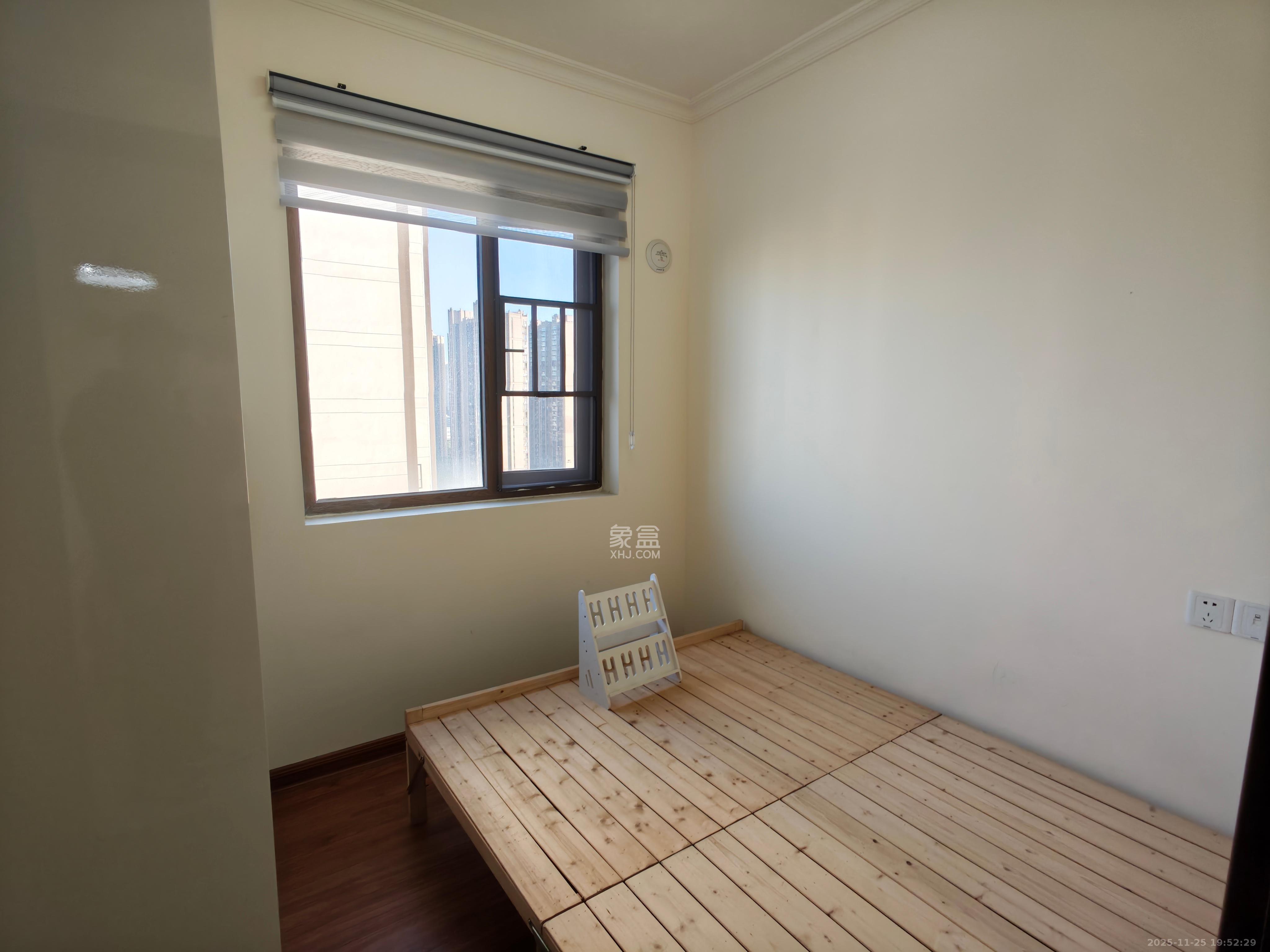 碧桂园翘楚棠 4室2厅2卫 2800.0元/月 碧桂园翘楚棠 4室2厅2卫 2800.0元/月室内图