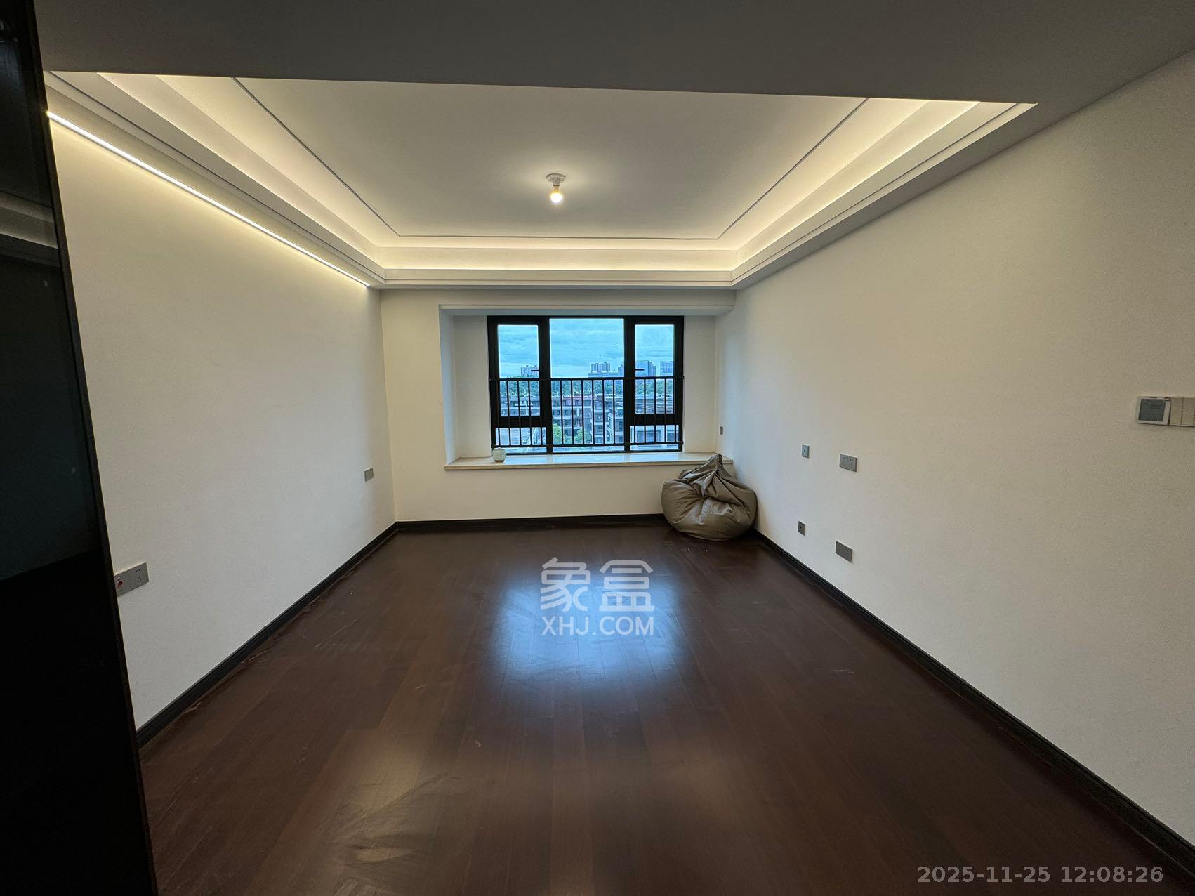 东原麓印长江B区 4室2厅3卫 6000.0元/月 东原麓印长江B区 4室2厅3卫 6000.0元/月室内图