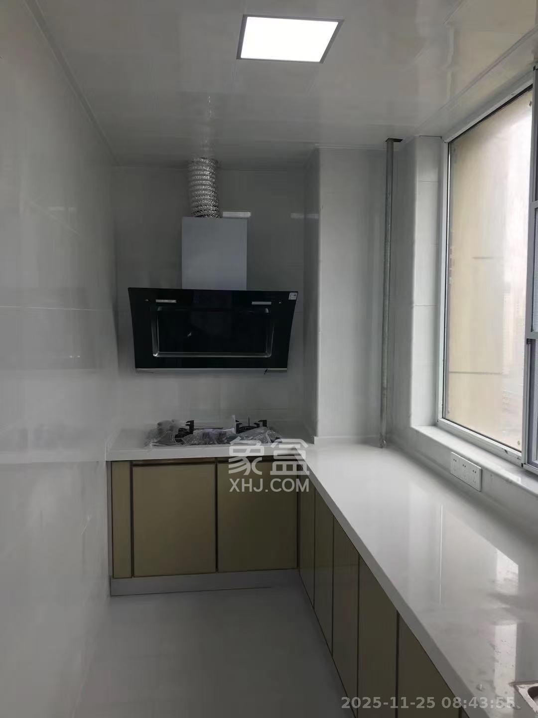 嘉宇银杉(嘉宇西苑) 3室1厅1卫 2200.0元/月 嘉宇银杉(嘉宇西苑) 3室1厅1卫 2200.0元/月室内图