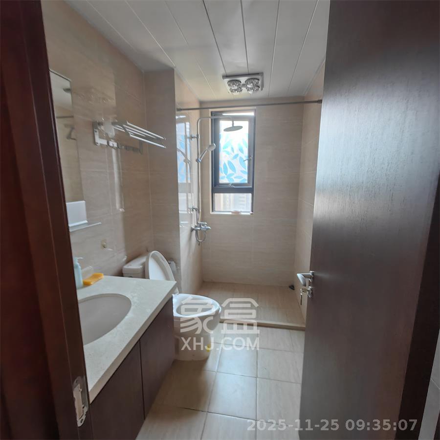 汇金城/嘉华城(二期、三期) 3室2厅2卫 2500.0元/月 汇金城/嘉华城(二期、三期) 3室2厅2卫 2500.0元/月室内图