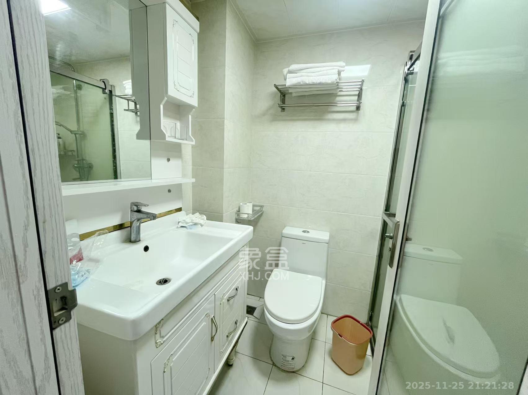 保利国际广场 1室1厅1卫 1800.0元/月 保利国际广场 1室1厅1卫 1800.0元/月室内图