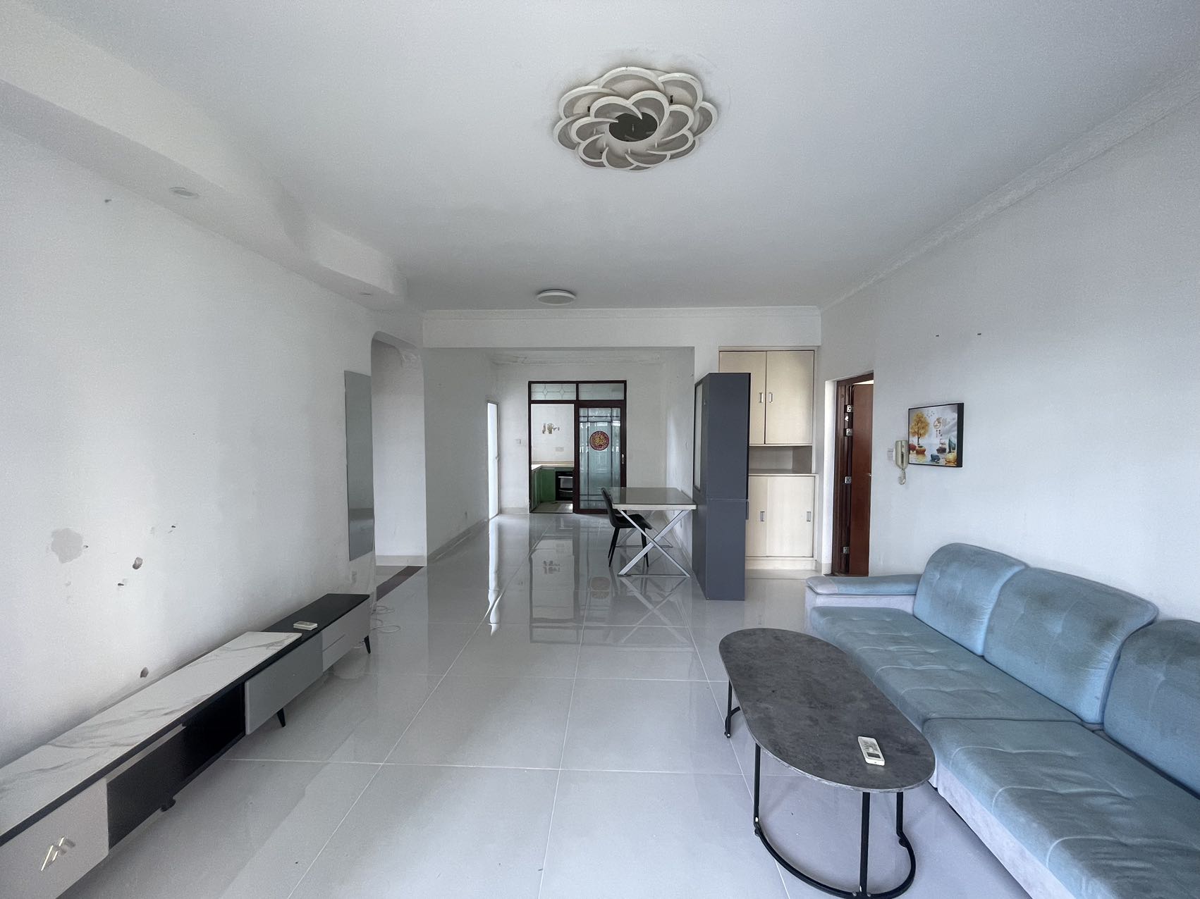 海岛阳光三期(阳光街城) 3室2厅2卫 2700.0元/月 海岛阳光三期(阳光街城) 3室2厅2卫 2700.0元/月室内图