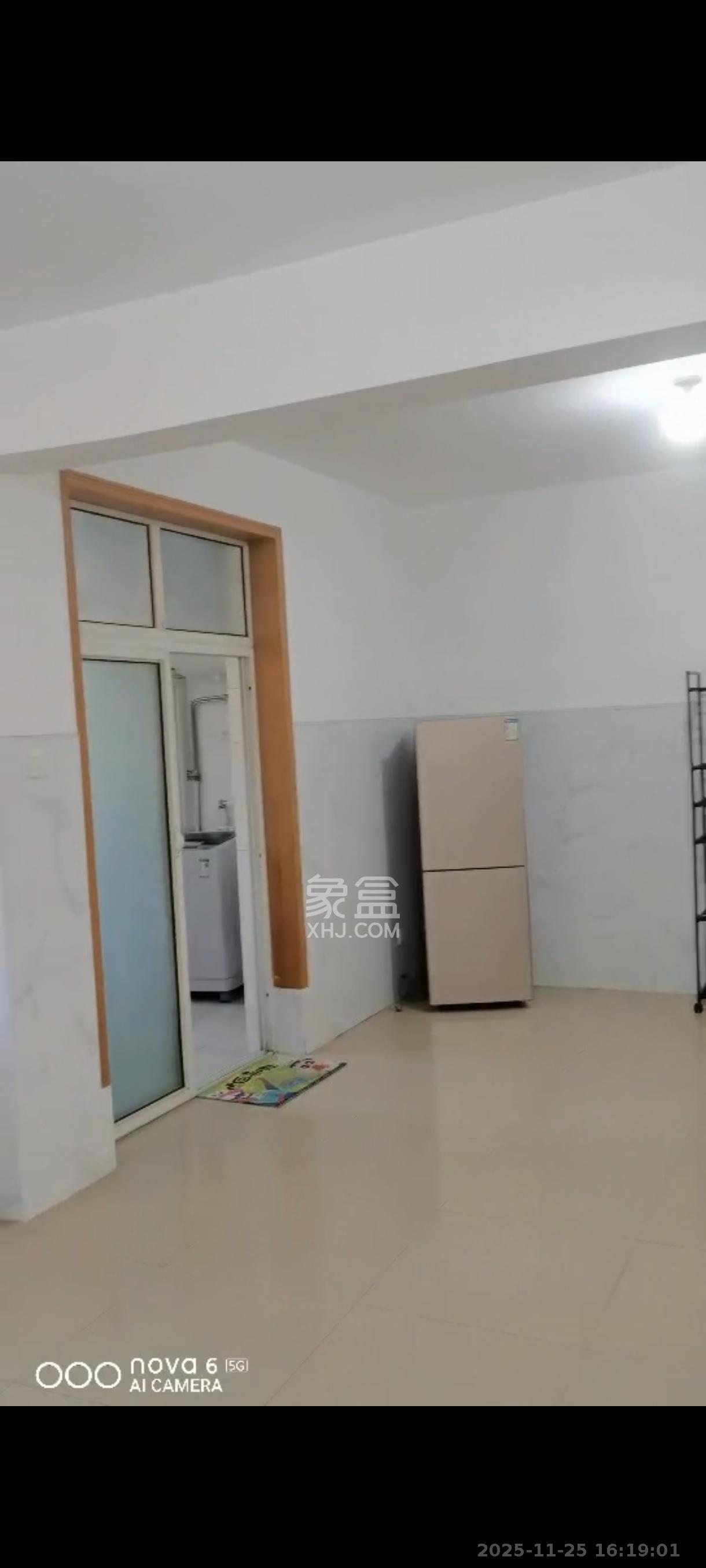 高桥火焰市场 2室1厅1卫 1500.0元/月 高桥火焰市场 2室1厅1卫 1500.0元/月室内图