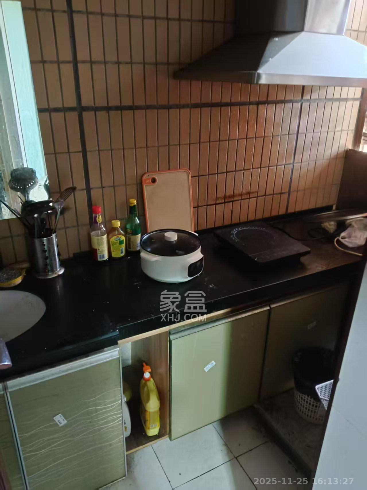 兰卡威国际 1室1厅1卫 1500.0元/月 兰卡威国际 1室1厅1卫 1500.0元/月室内图