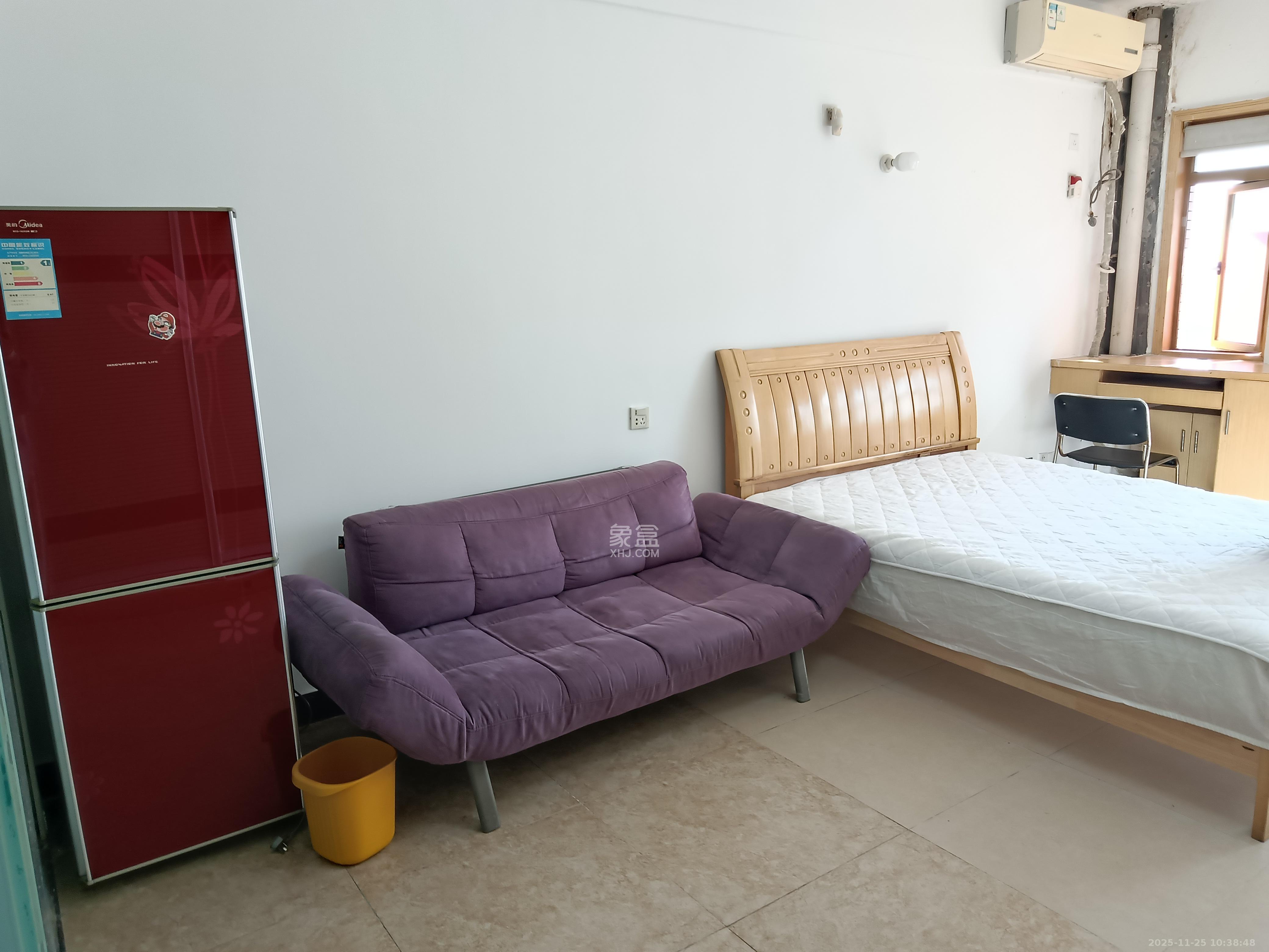 天健芙蓉盛世一期  1室1厅1卫    1400.0元/月