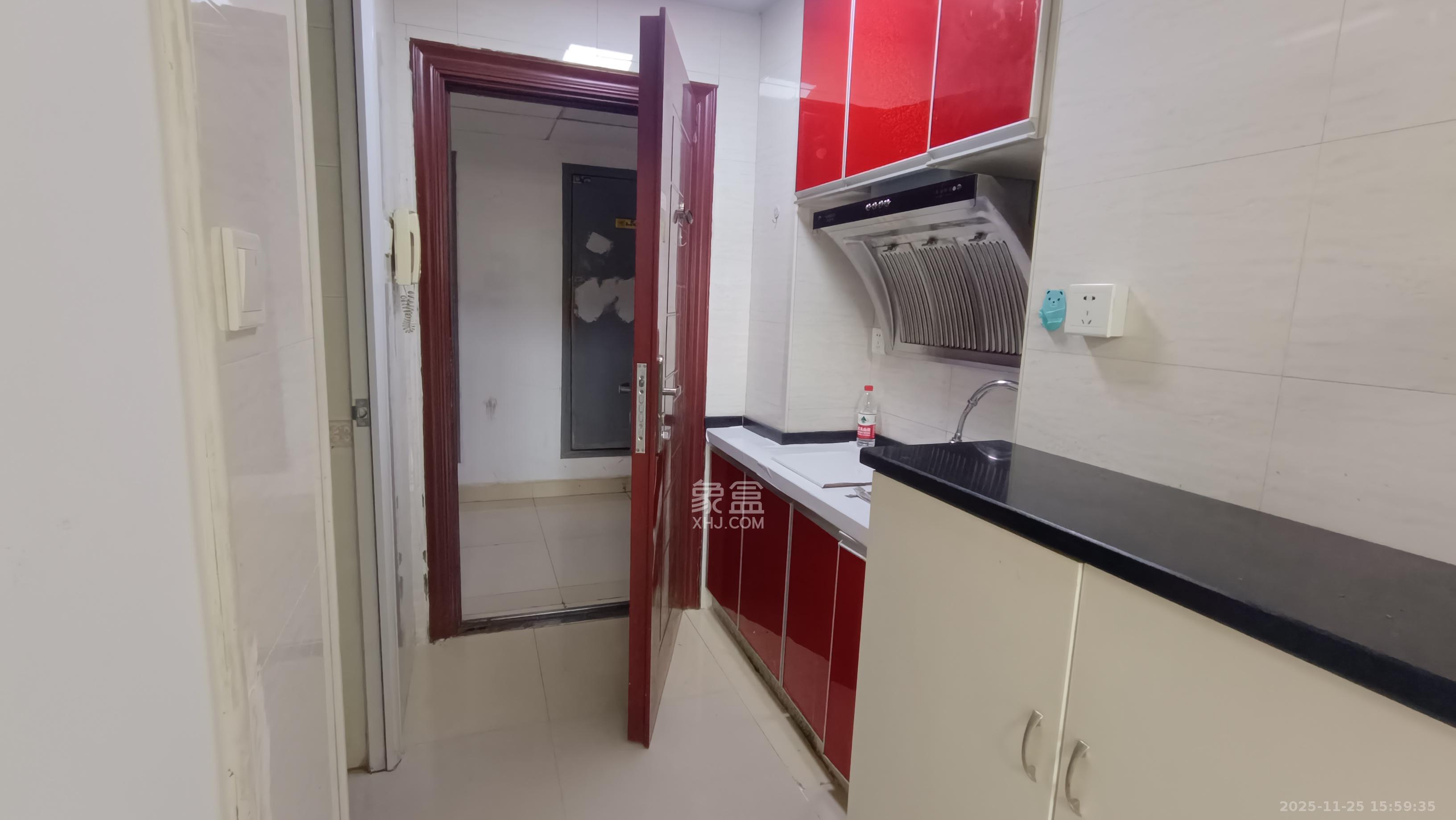 新长海广场 1室1厅1卫 1100.0元/月 新长海广场 1室1厅1卫 1100.0元/月室内图