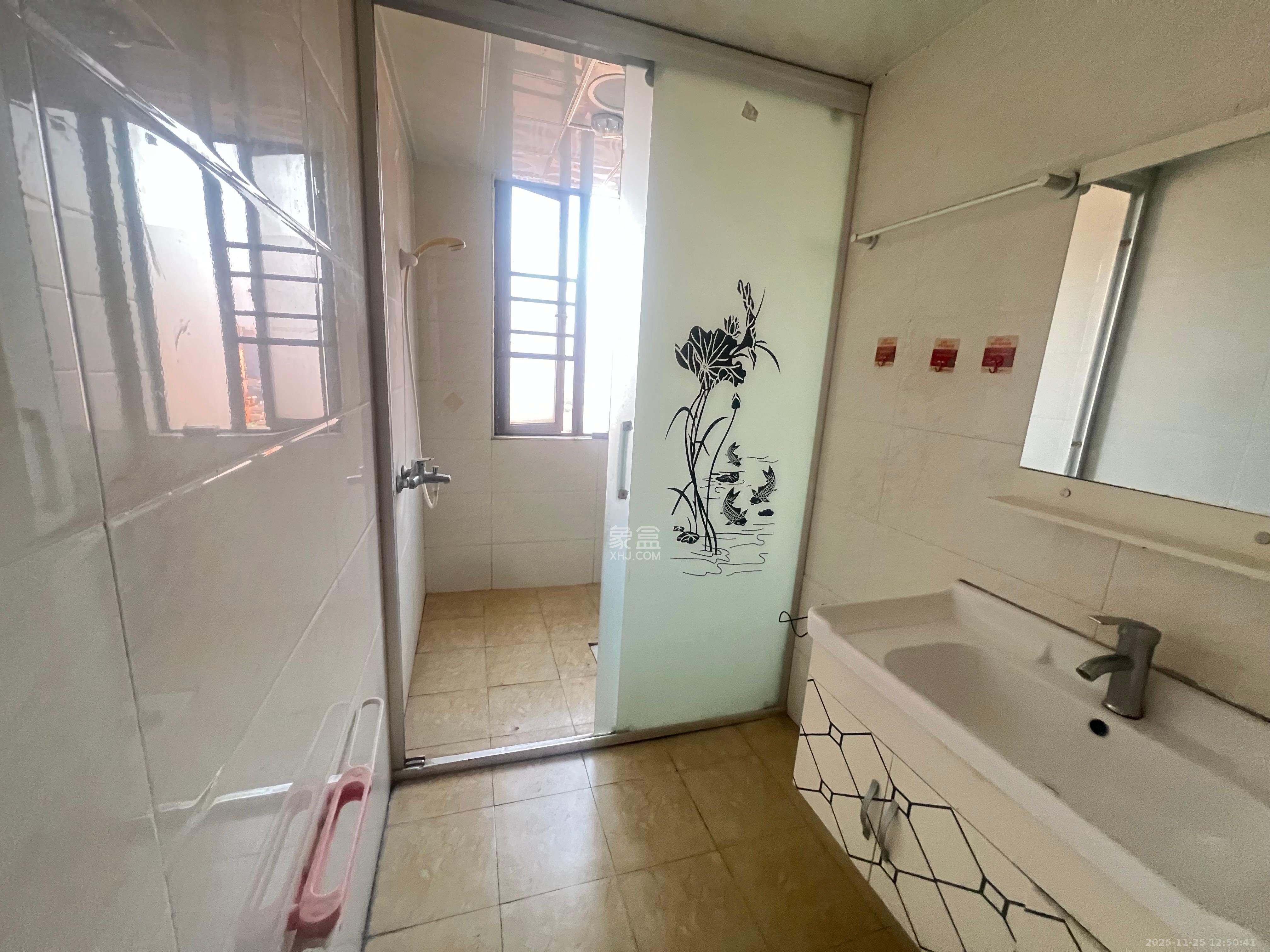 南枫时光 2室2厅1卫 2200.0元/月 南枫时光 2室2厅1卫 2200.0元/月室内图