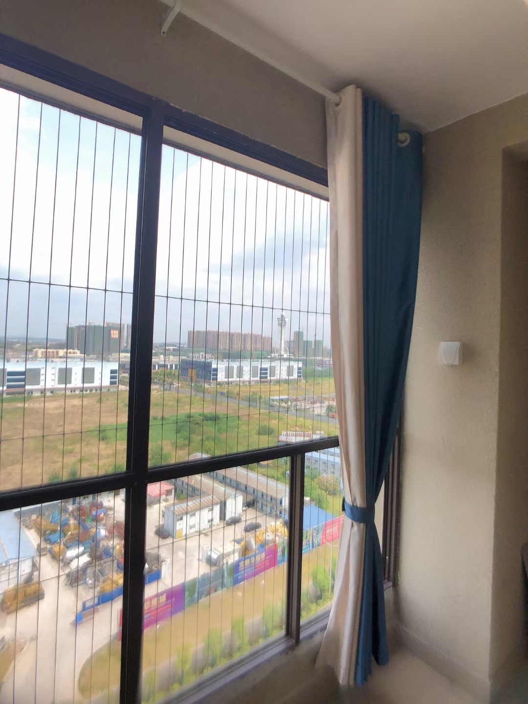 华耀碧桂园十里江湾誉峯 1室1厅1卫 1100.0元/月 华耀碧桂园十里江湾誉峯 1室1厅1卫 1100.0元/月室内图