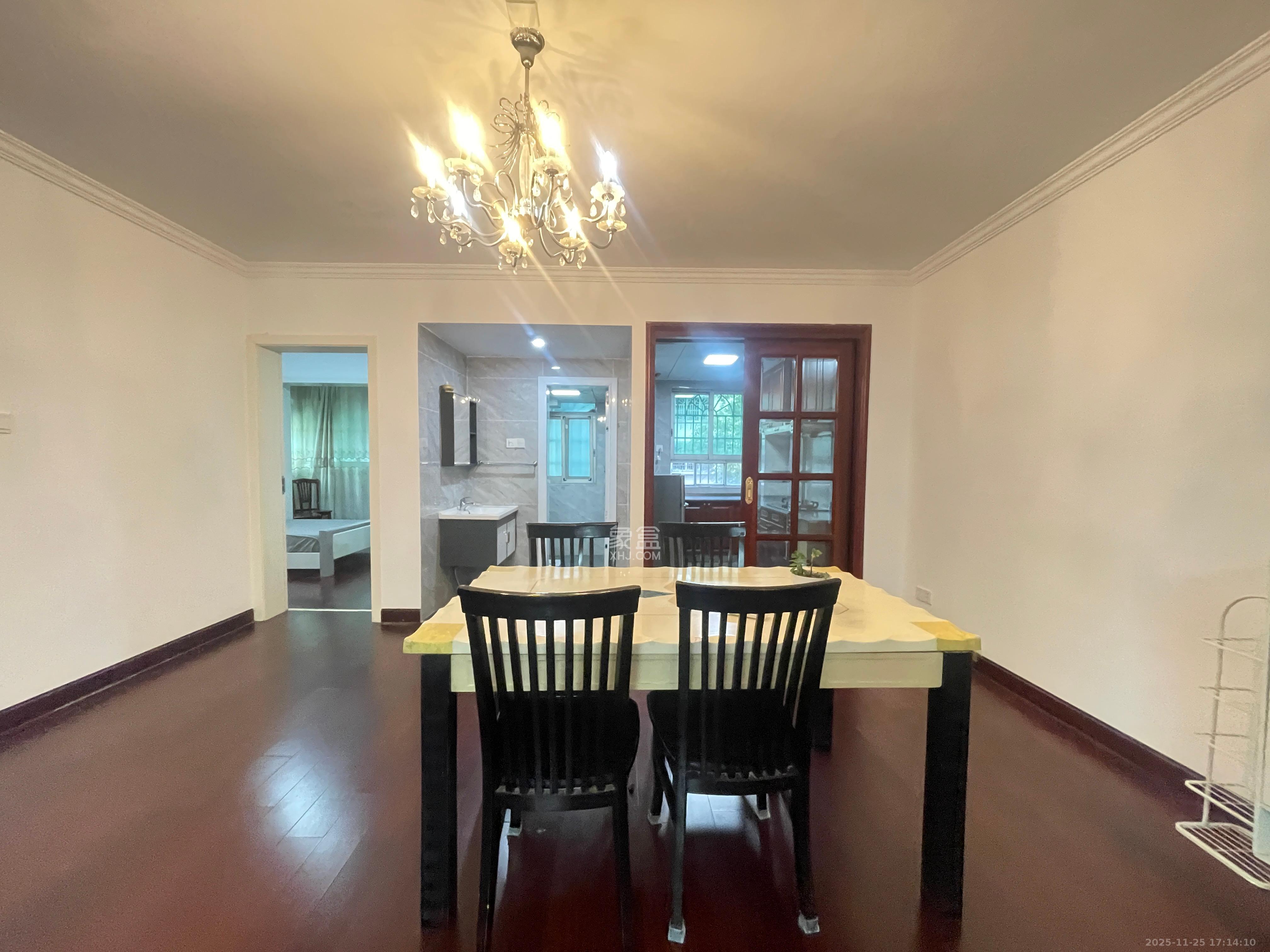 广福园  3室2厅1卫    2500.0元/月