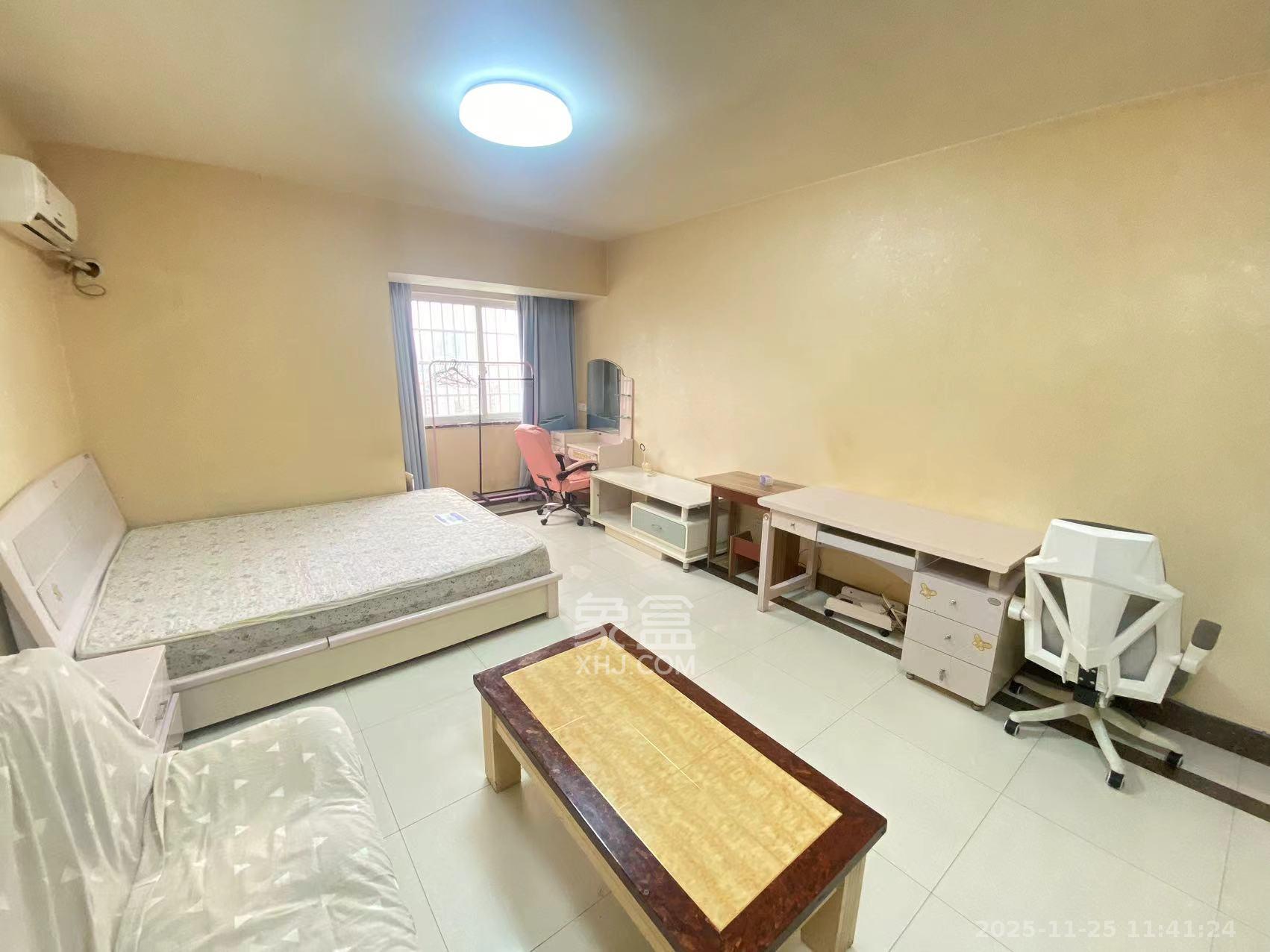 巧克力空间（建鸿达现代大厦）  1室1厅1卫    1300.0元/月室内图