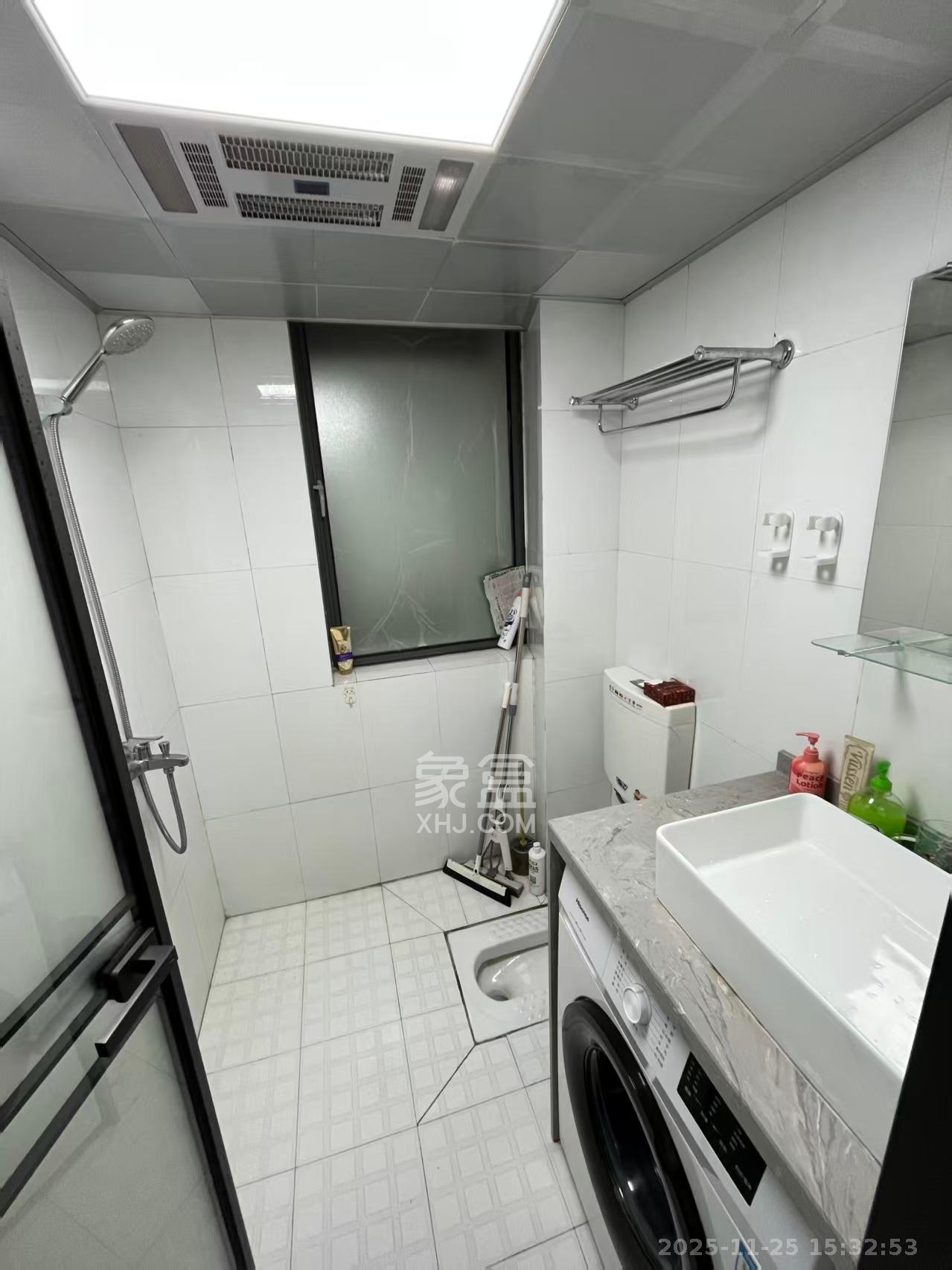 芙蓉蓉苑  1室1厅1卫    2000.0元/月室内图