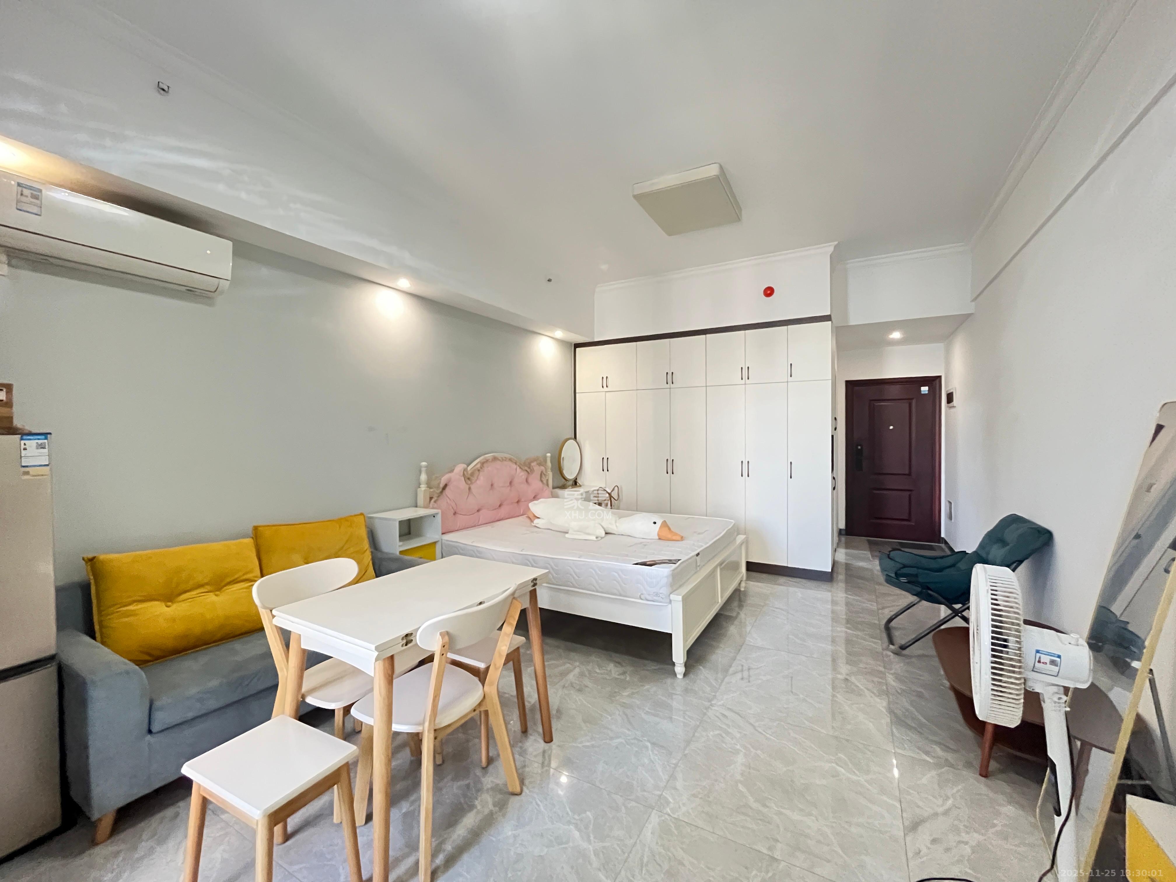 江南华府 1室0厅0卫 1700.0元/月 江南华府 1室0厅0卫 1700.0元/月室内图