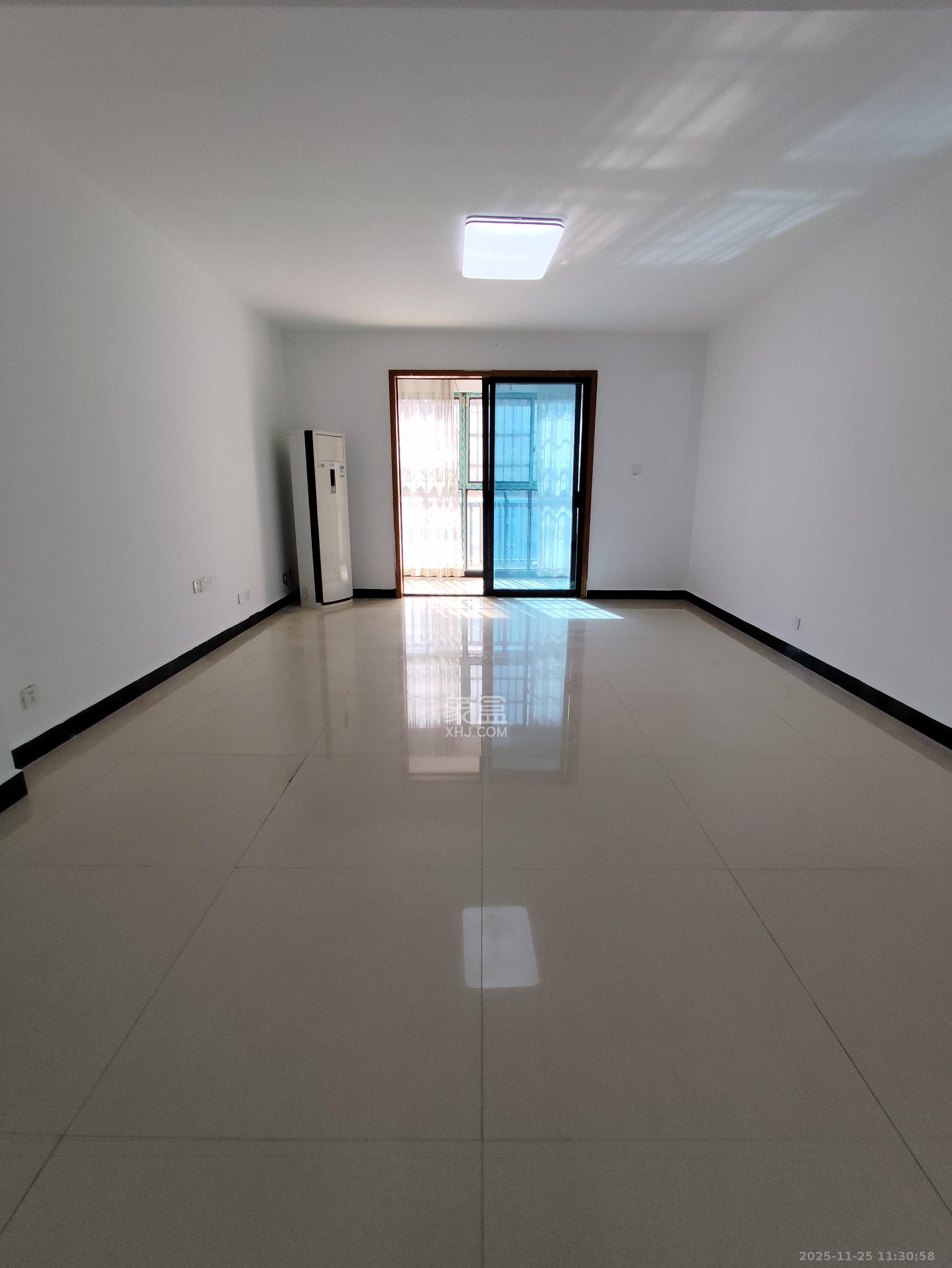 凯通国际城（凯通朝庭）  1室2厅1卫    2600.0元/月室内图1