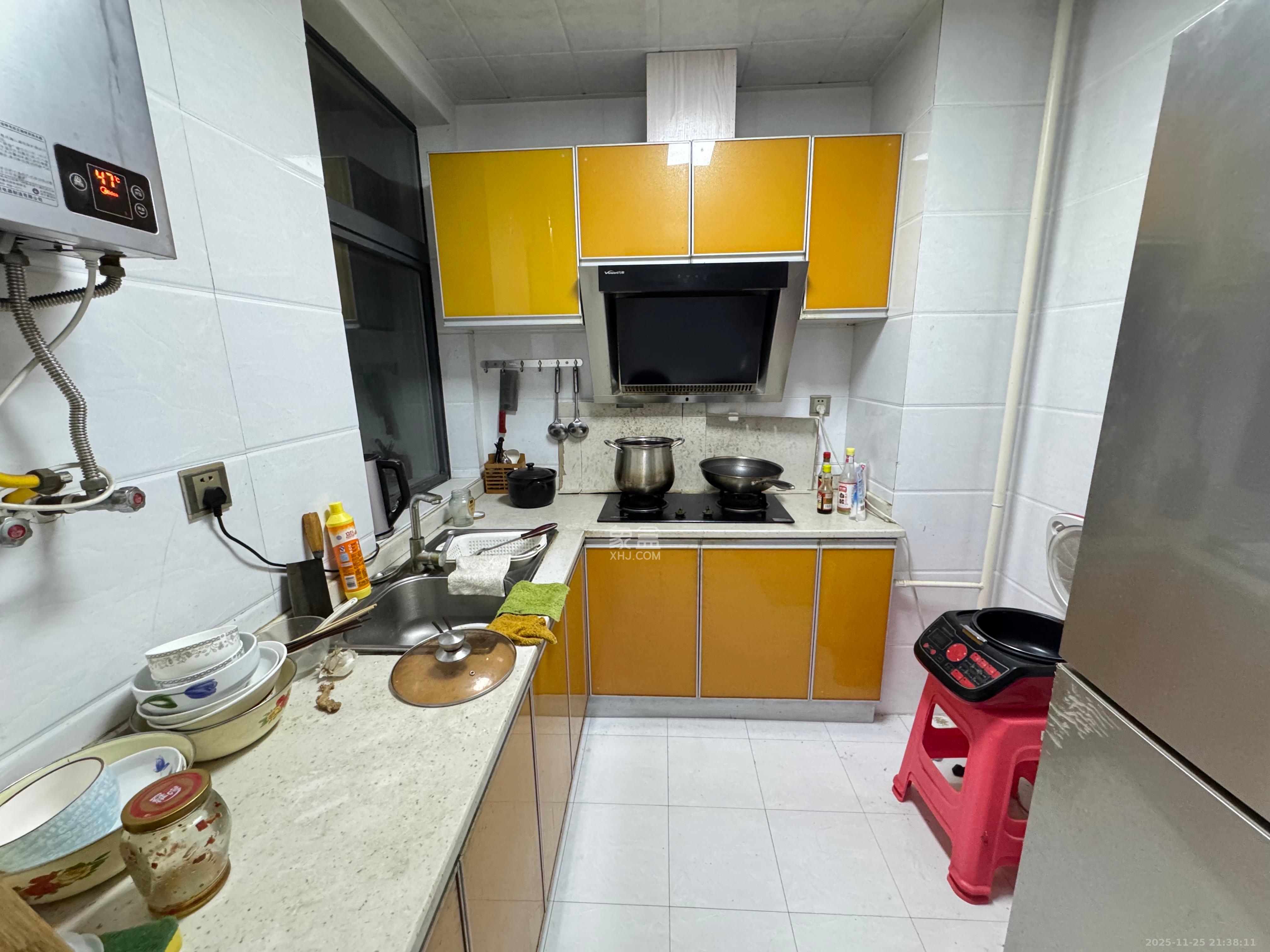 乾城(兴旺乾城) 3室1厅1卫 2700.0元/月 乾城(兴旺乾城) 3室1厅1卫 2700.0元/月室内图