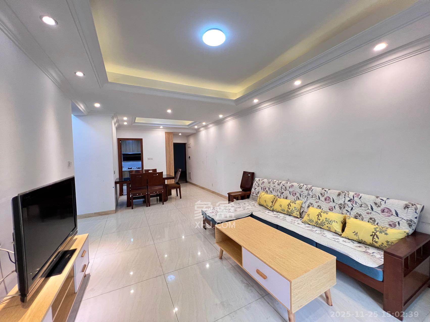 江山帝景哈佛  3室2厅1卫    2000.0元/月室内图