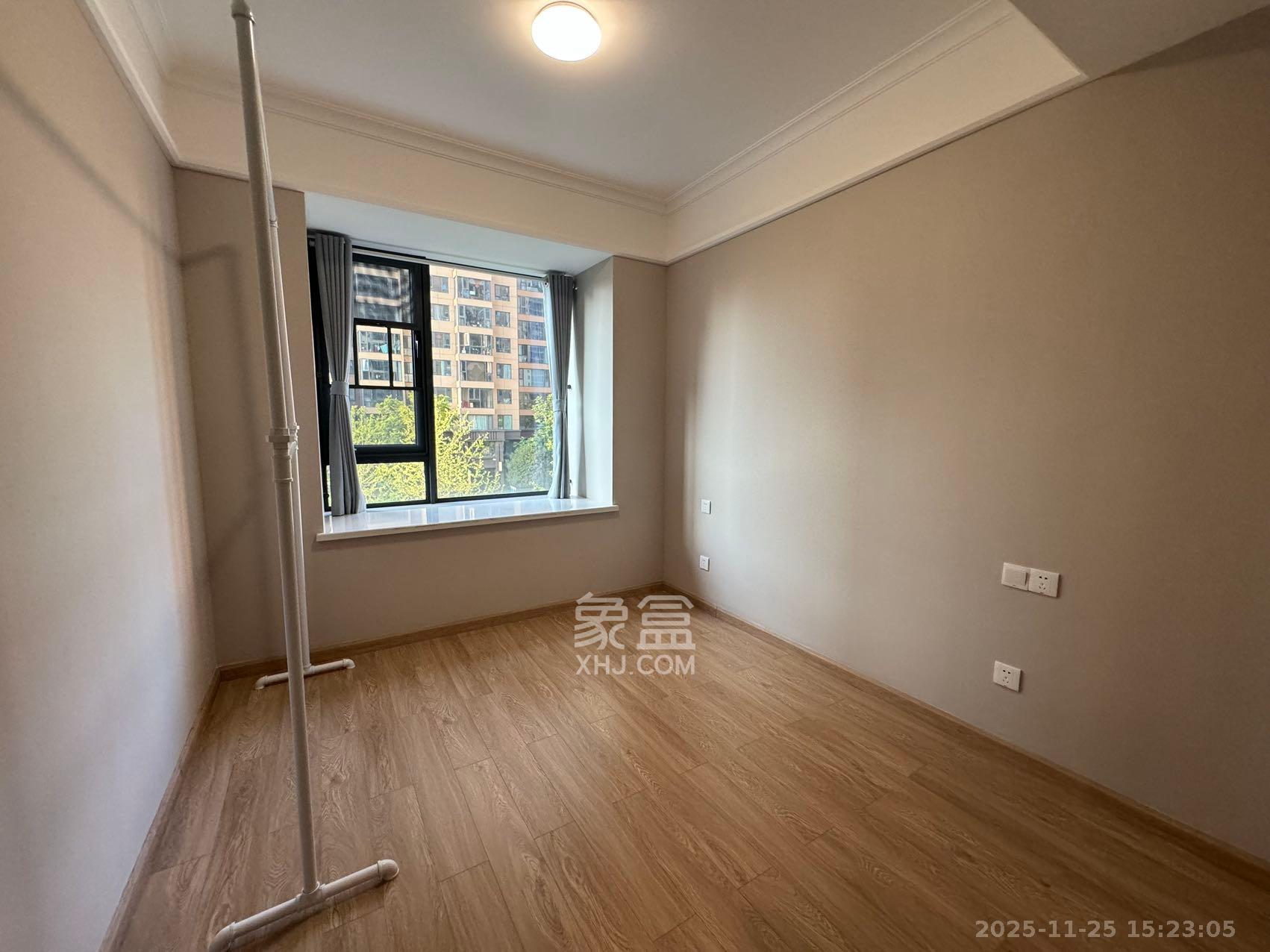 运达锦绣广场 3室2厅2卫 3500.0元/月 运达锦绣广场 3室2厅2卫 3500.0元/月室内图