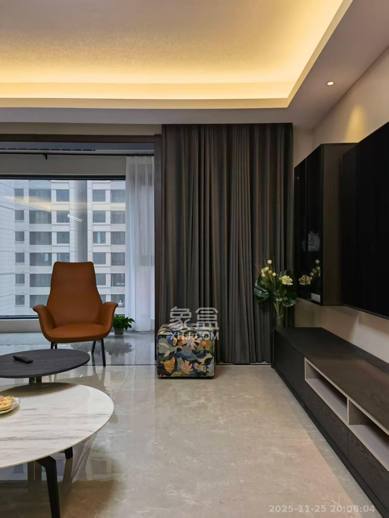 龙湖铂金中心(龙湖春江郦城) 3室2厅2卫 6500.0元/月 龙湖铂金中心(龙湖春江郦城) 3室2厅2卫 6500.0元/月室内图