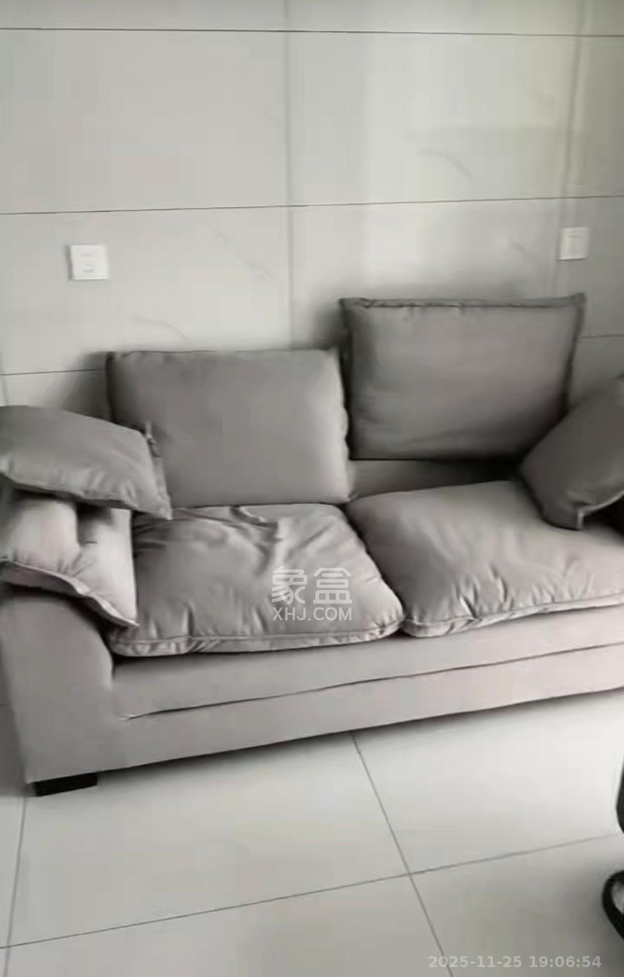 旭日嘉苑  1室1厅1卫    1800.0元/月