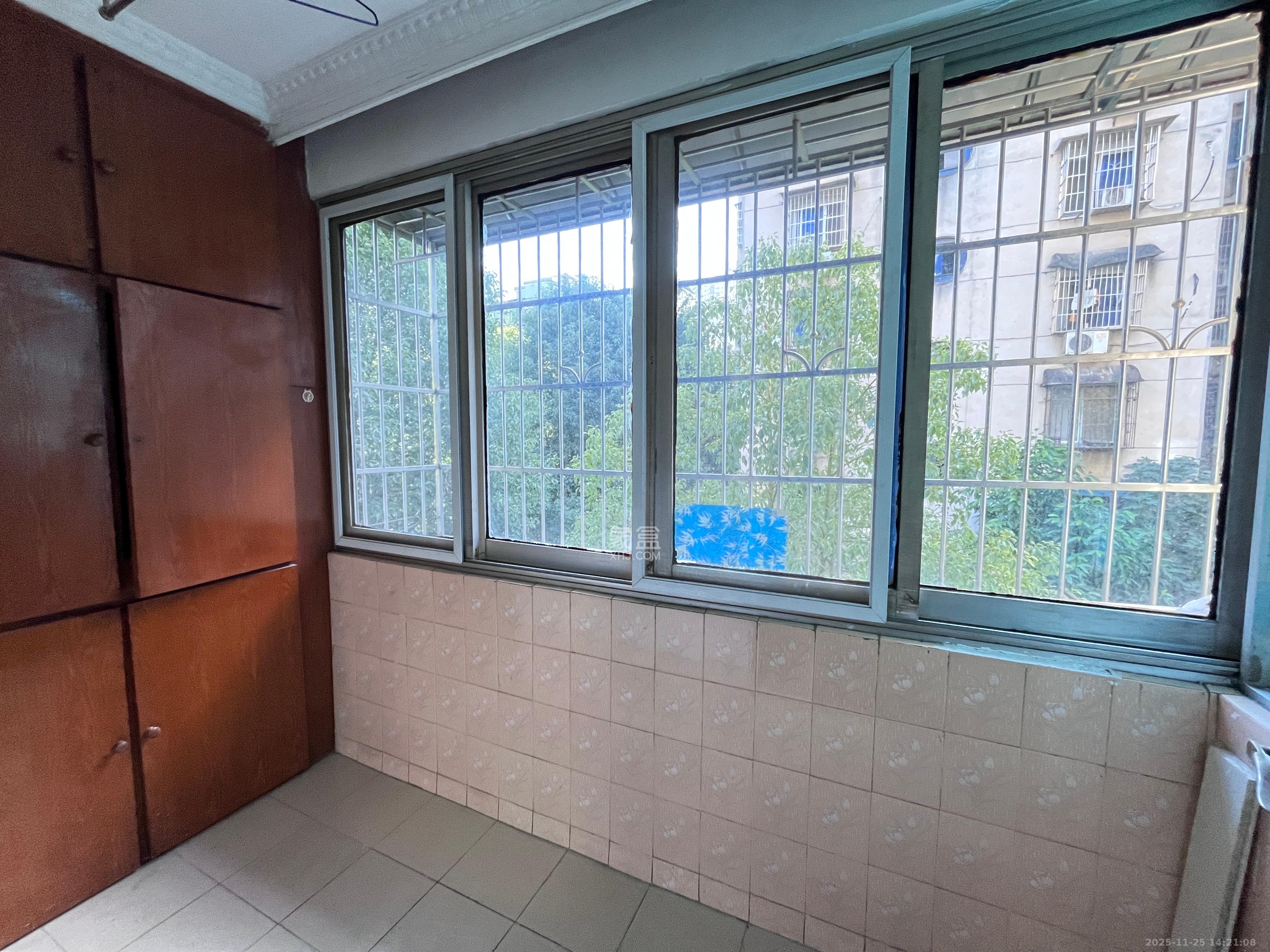 恒达花园  2室2厅1卫    1600.0元/月室内图