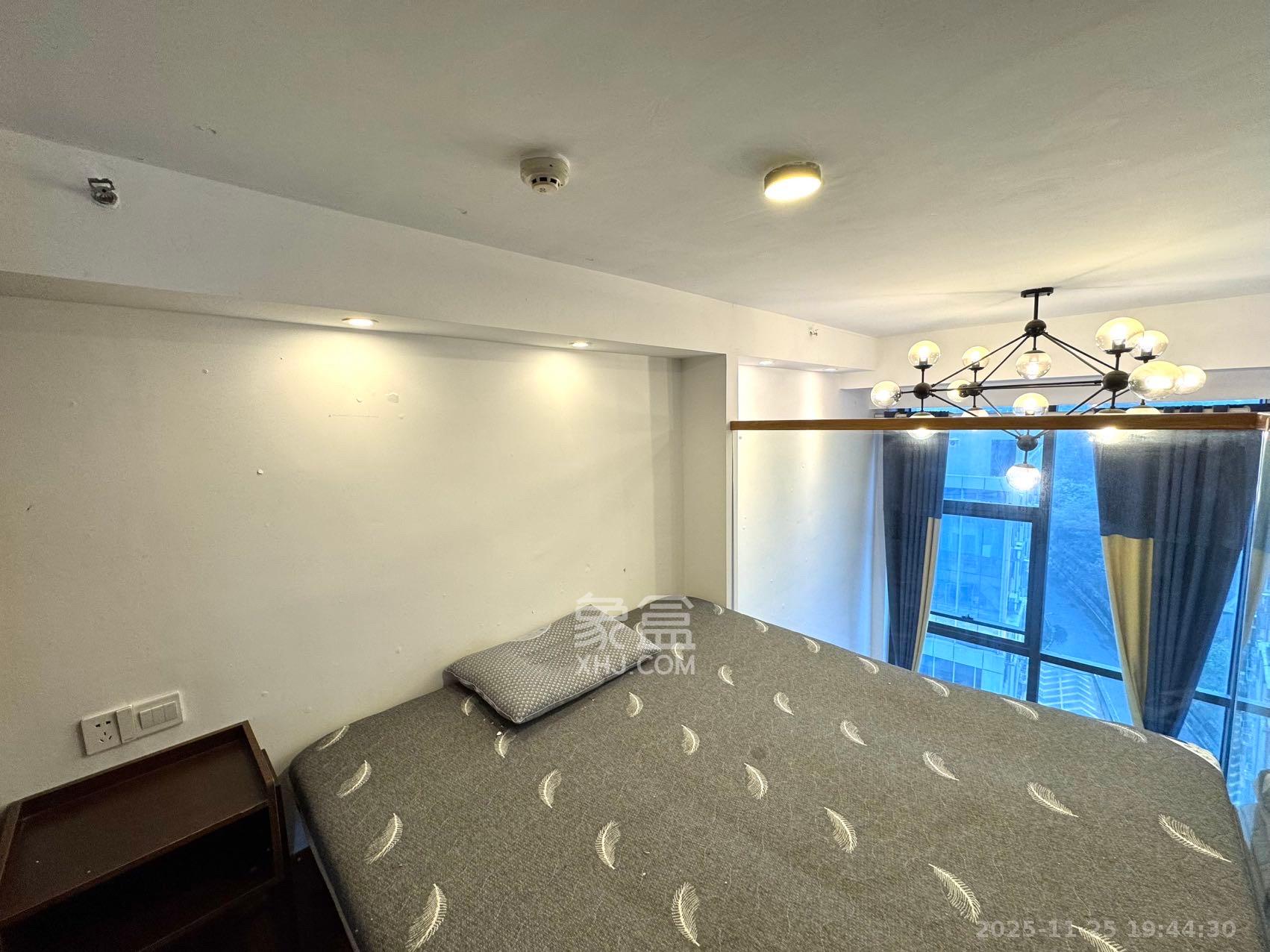 裕天国际商汇中心  1室1厅1卫    1600.0元/月室内图