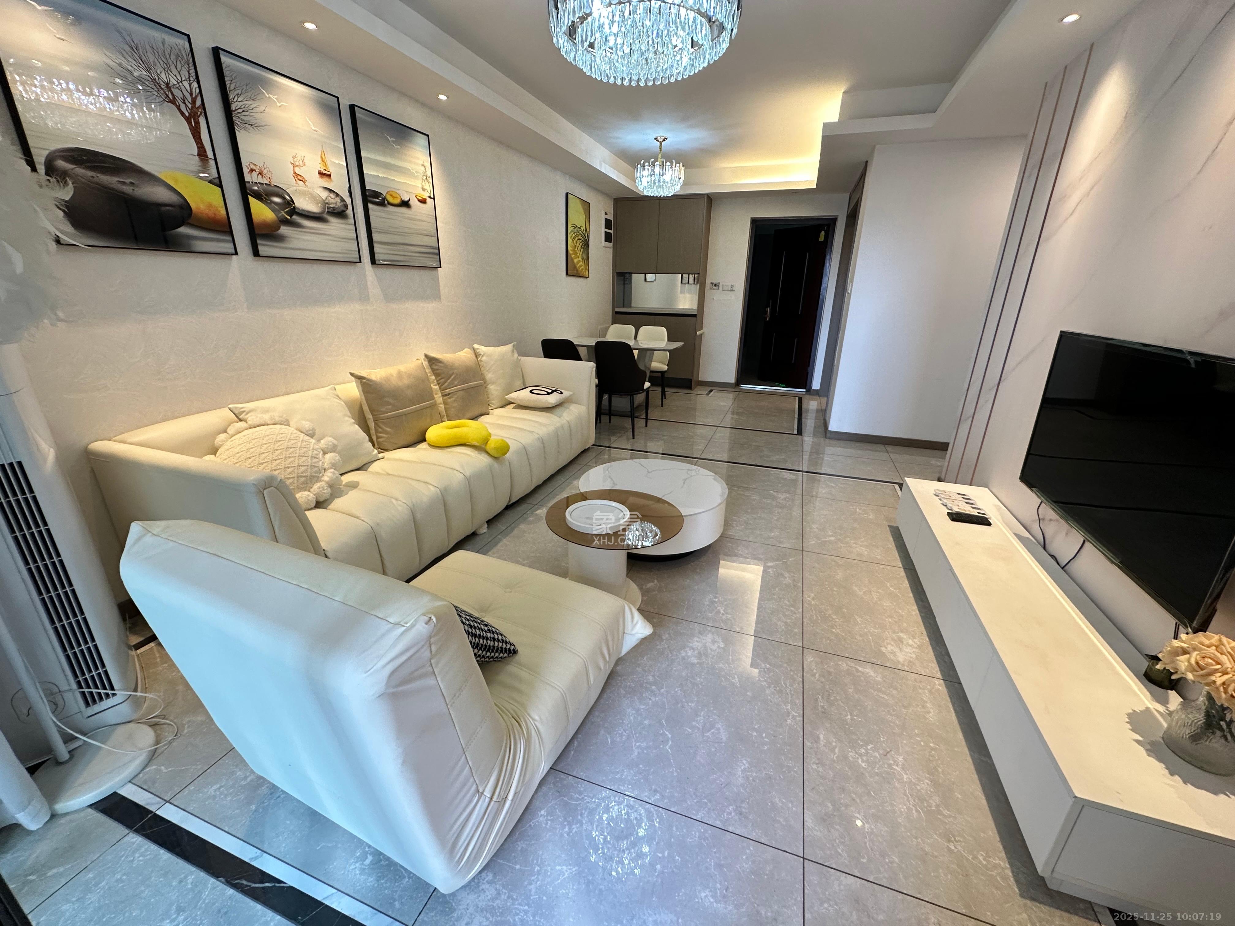 龙湖铂金中心（龙湖春江郦城）  3室2厅2卫    4300.0元/月室内图