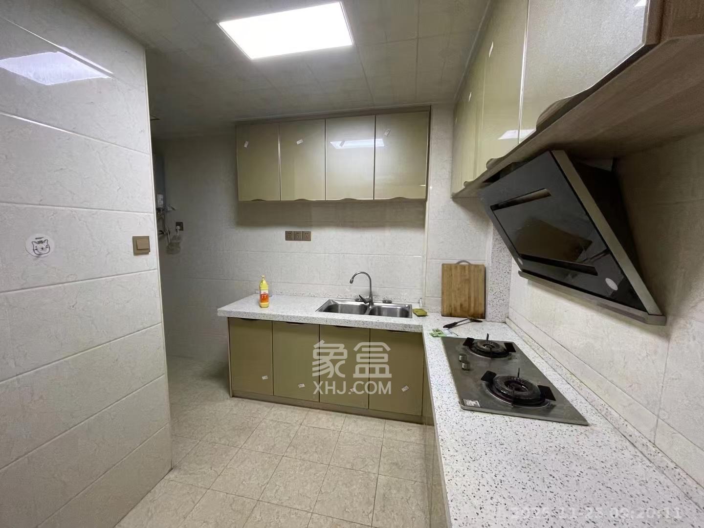 嘉顺苑 2室2厅1卫 2200.0元/月 嘉顺苑 2室2厅1卫 2200.0元/月室内图