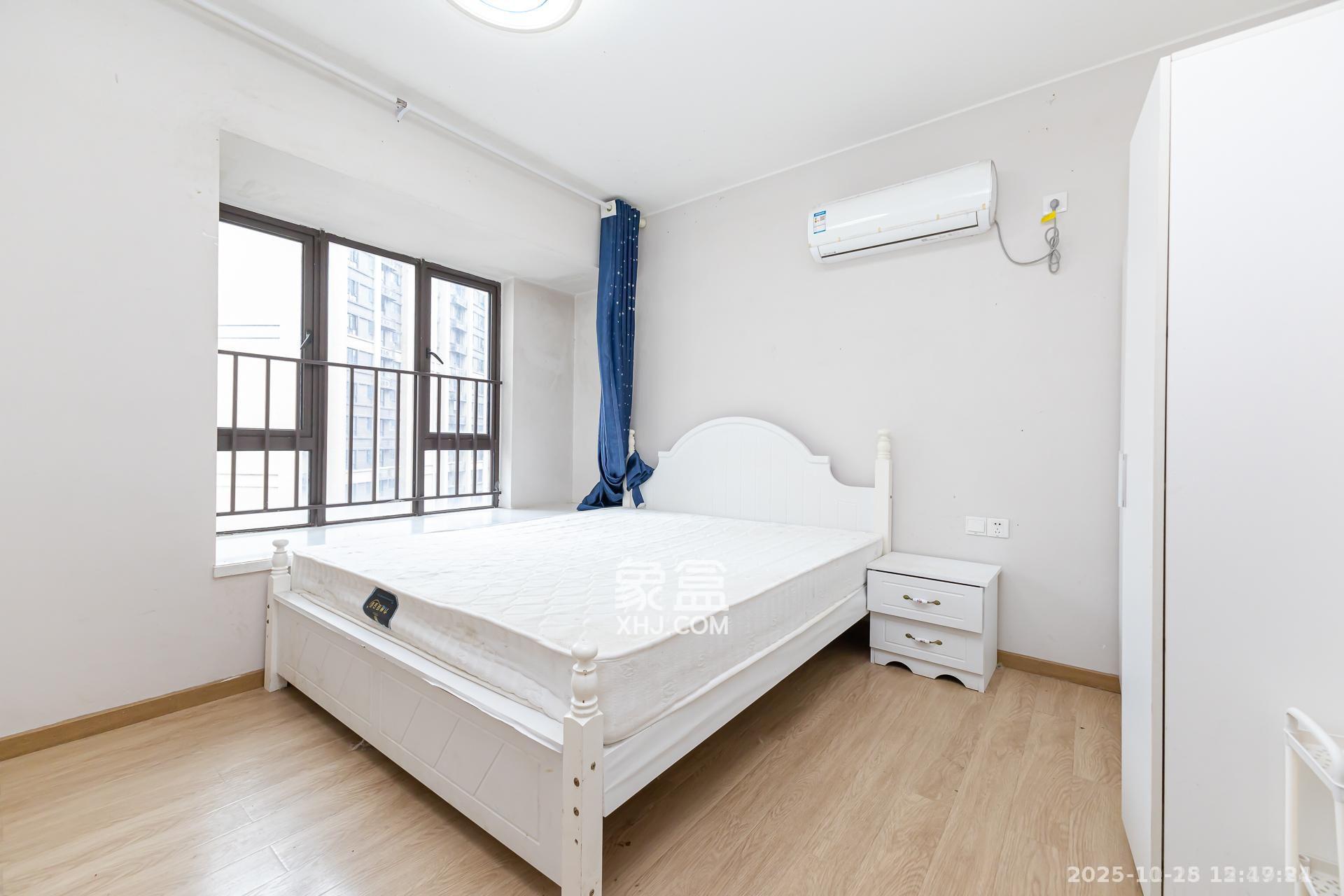 时代倾城二期  2室2厅1卫    1600.0元/月室内图