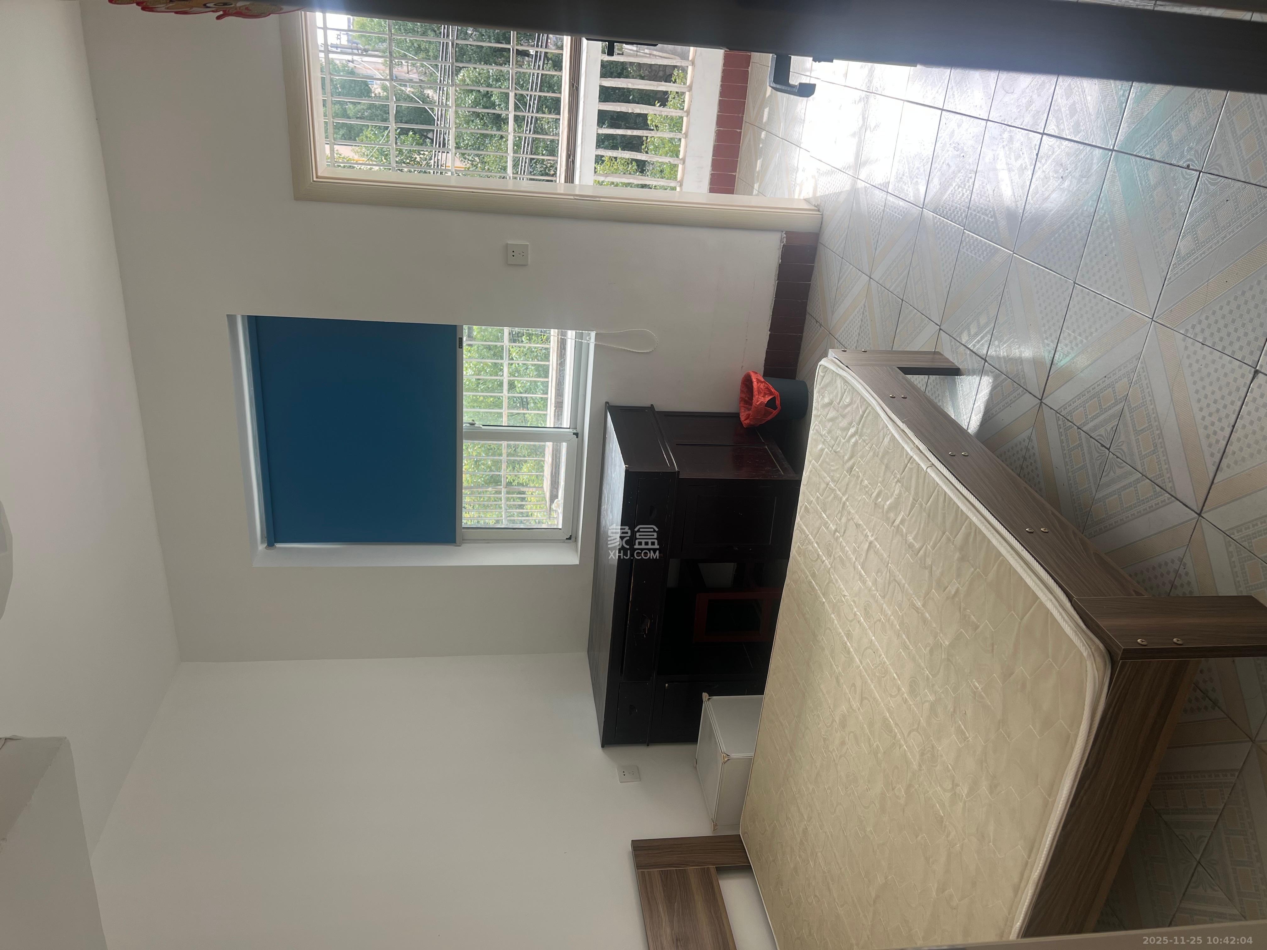 茶园坡社区(原王家冲社区) 2室1厅1卫 1400.0元/月 茶园坡社区(原王家冲社区) 2室1厅1卫 1400.0元/月室内图