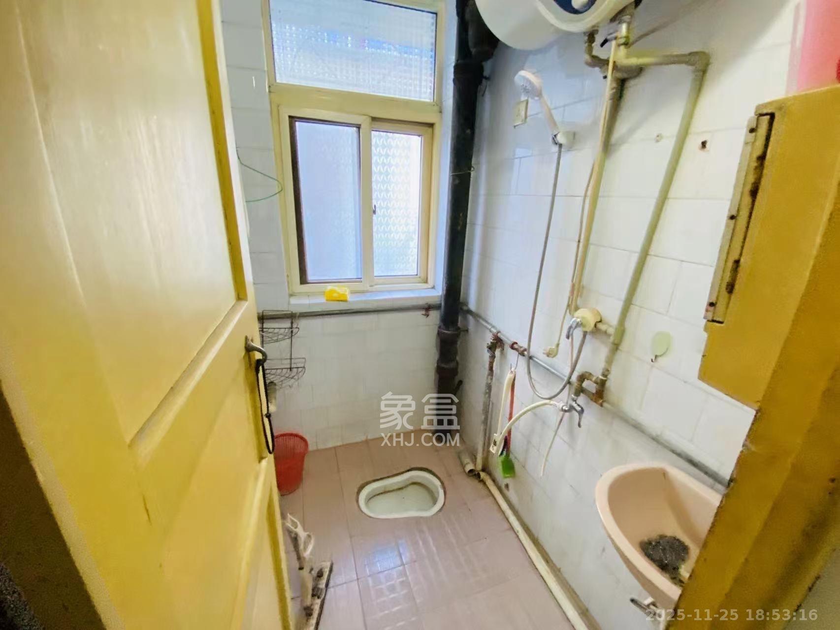 楚湘街一条巷散盘 2室1厅1卫 1500.0元/月 楚湘街一条巷散盘 2室1厅1卫 1500.0元/月室内图