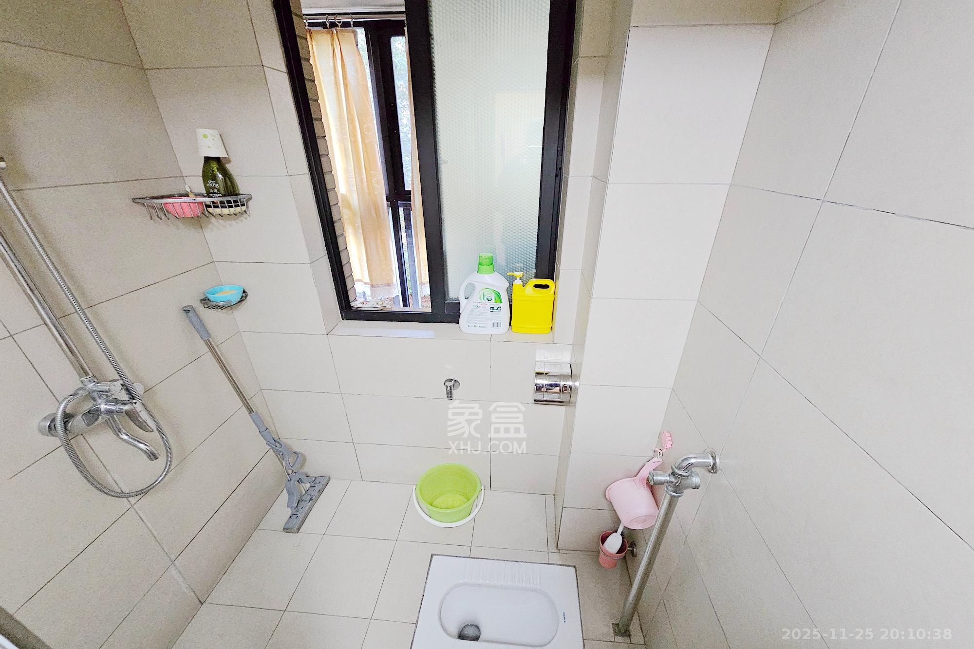 三江花中城 2室2厅1卫 90.0万 三江花中城 2室2厅1卫 90.0万卫生间