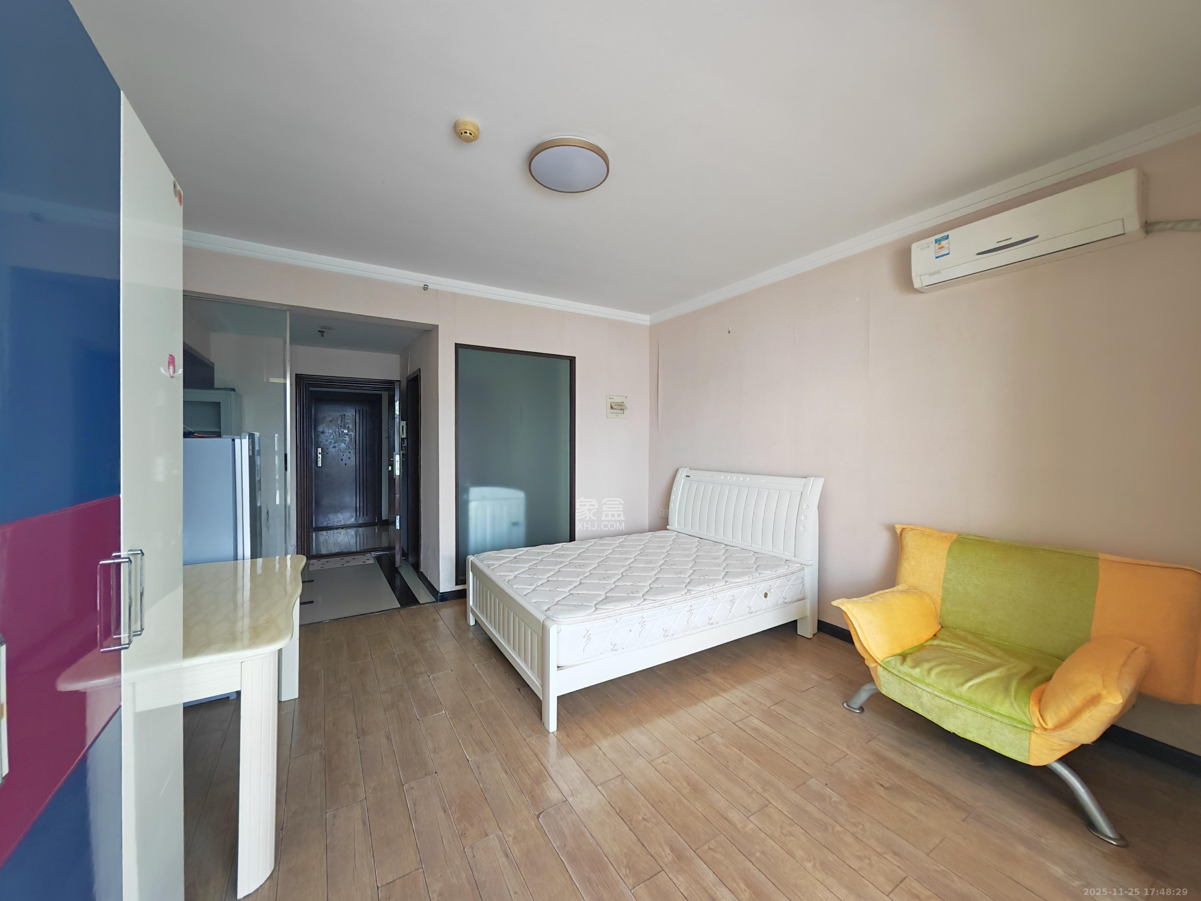 标志商务中心  1室1厅1卫    1100.0元/月室内图