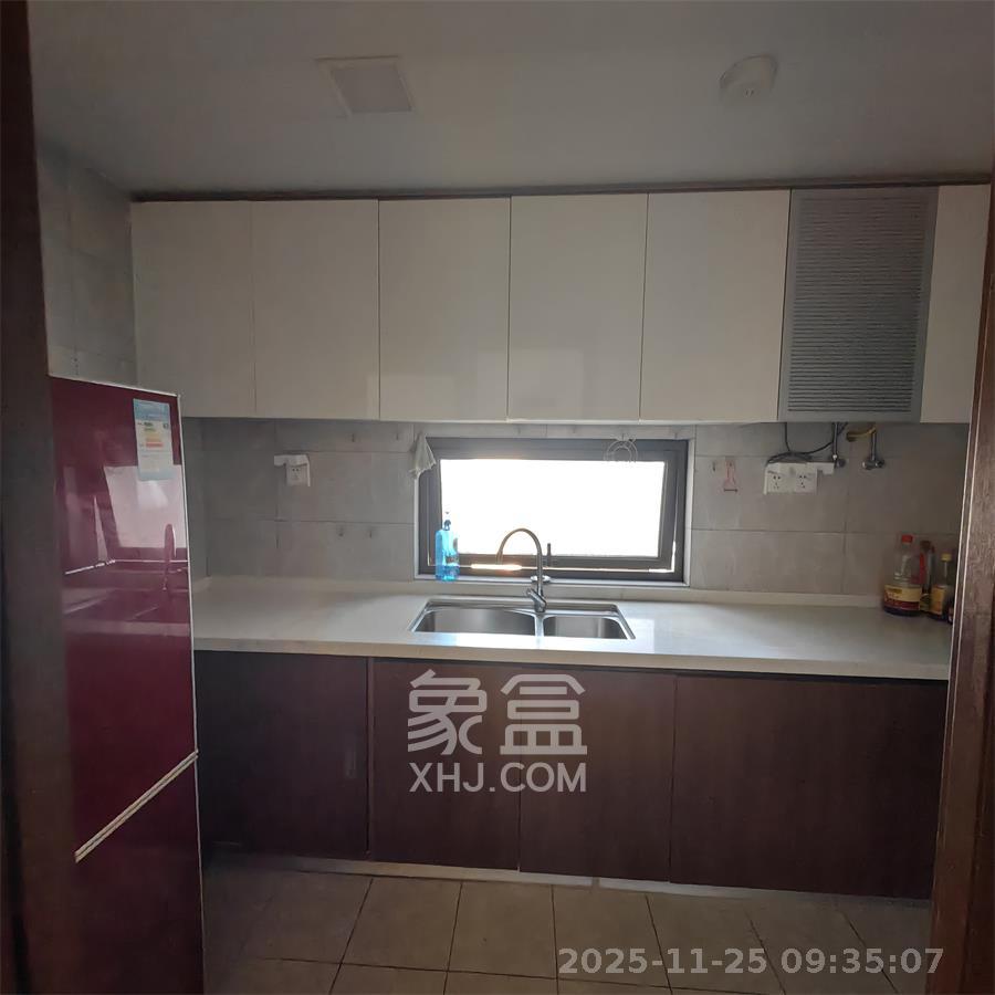 汇金城/嘉华城(二期、三期) 3室2厅2卫 2500.0元/月 汇金城/嘉华城(二期、三期) 3室2厅2卫 2500.0元/月室内图