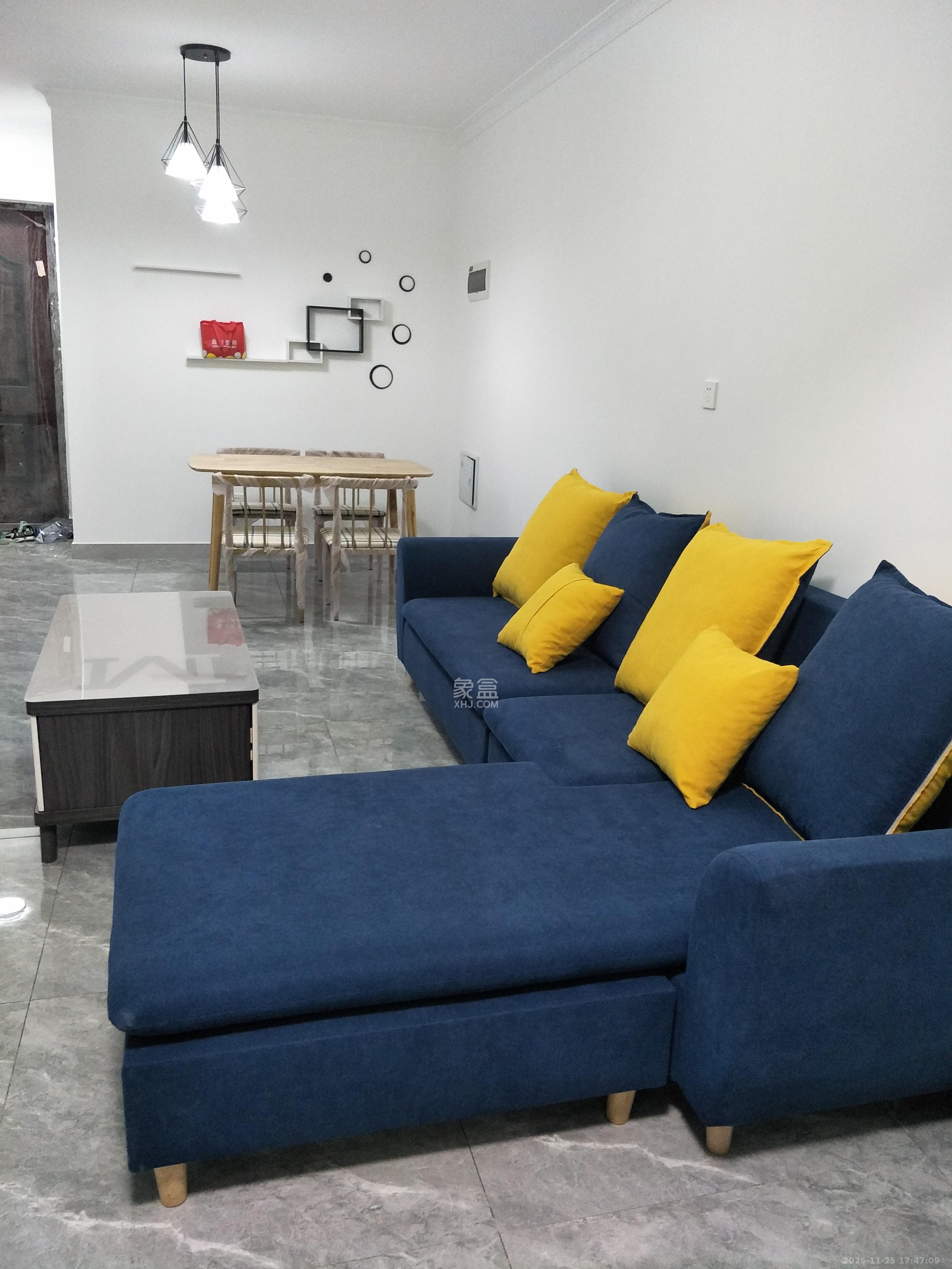 深业睿城  3室2厅1卫    2200.0元/月