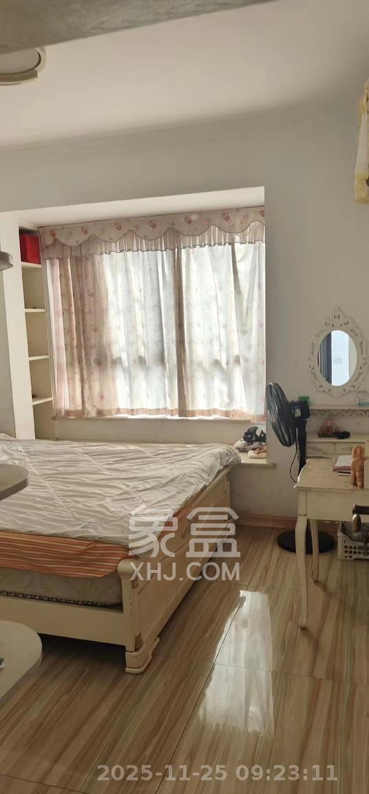 高林仕家  3室2厅1卫    1900.0元/月