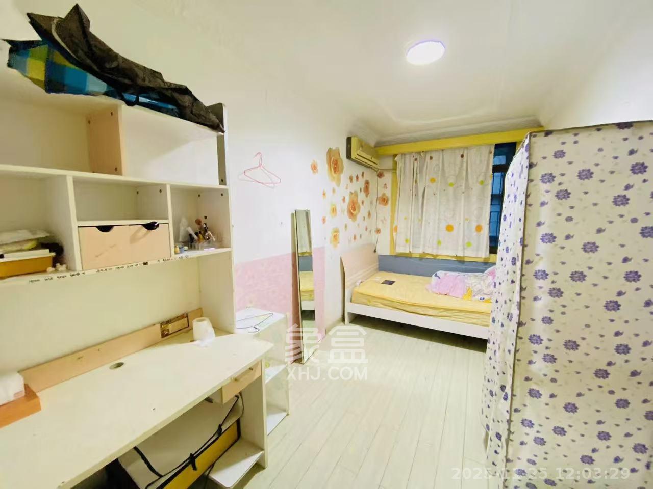 向家湾社区(含富湘公寓) 2室1厅1卫 1700.0元/月 向家湾社区(含富湘公寓) 2室1厅1卫 1700.0元/月室内图