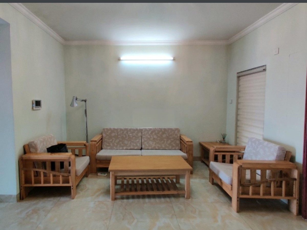 江畔人家  1室1厅1卫    2100.0元/月室内图