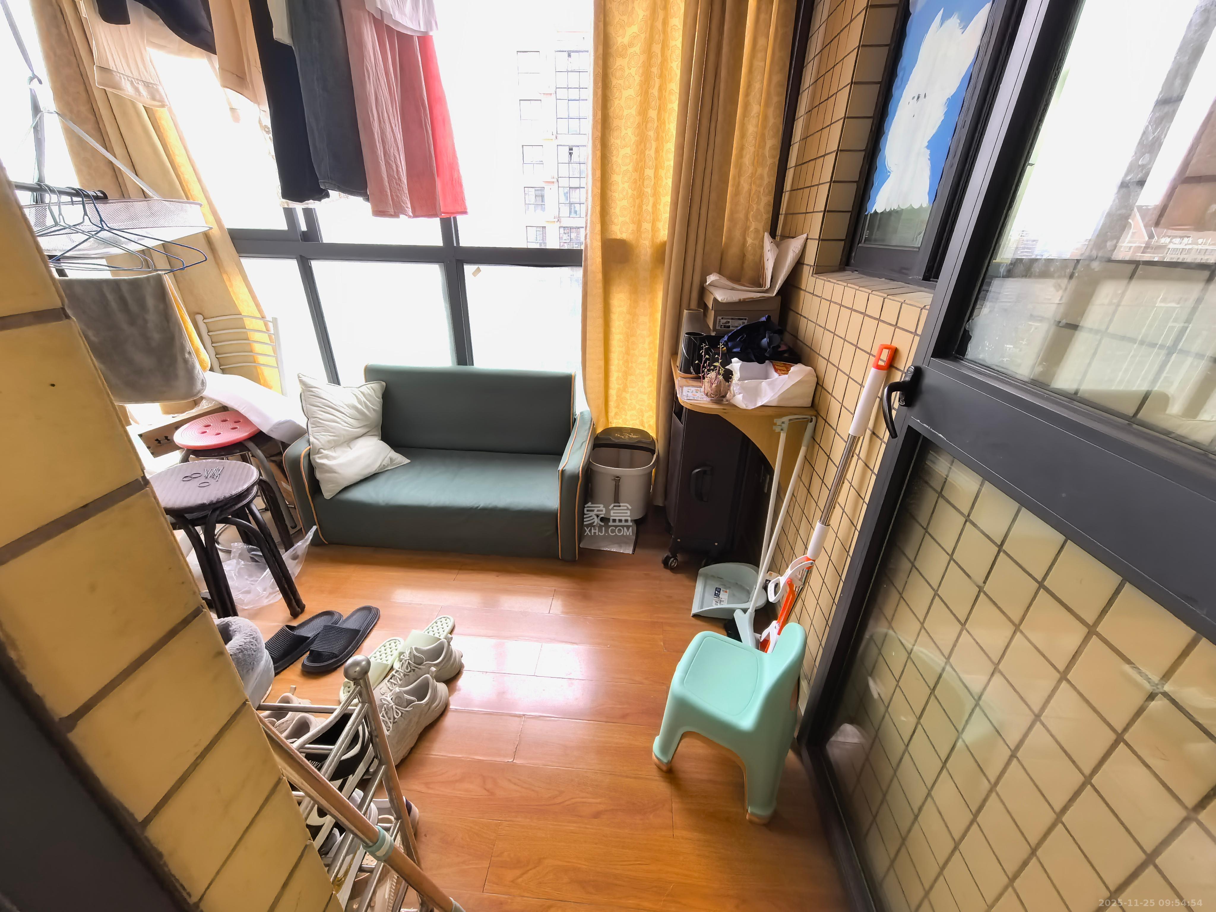 锦湘国际星城三期(锦绣苑) 1室1厅1卫 1400.0元/月 锦湘国际星城三期(锦绣苑) 1室1厅1卫 1400.0元/月室内图