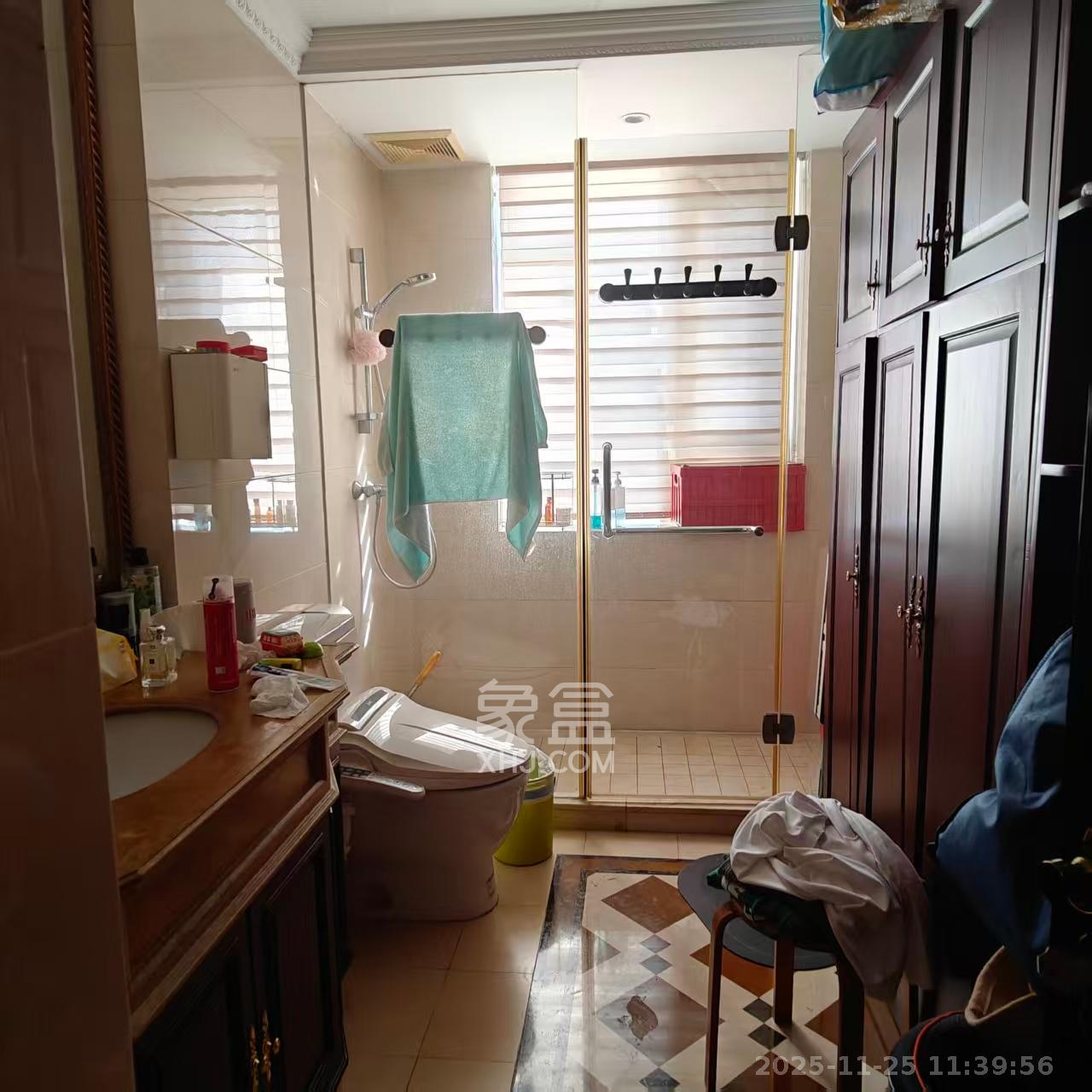 万达公馆  3室2厅3卫    13000.0元/月室内图