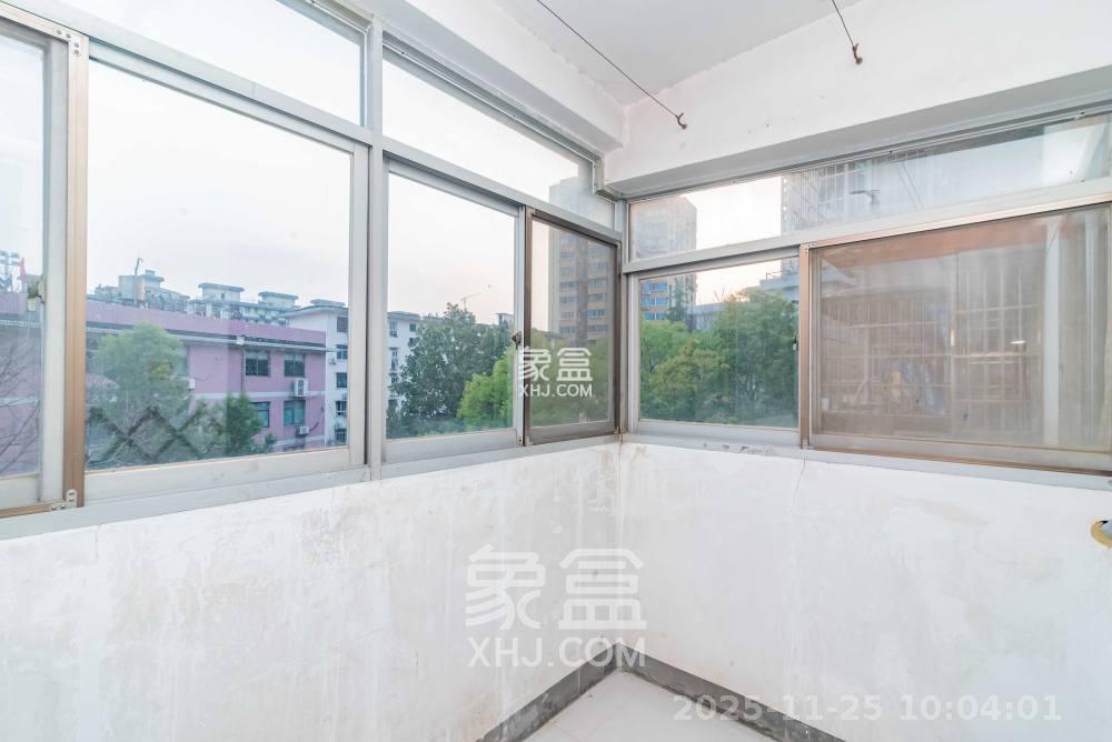 动力北苑 2室2厅1卫 1700.0元/月 动力北苑 2室2厅1卫 1700.0元/月室内图