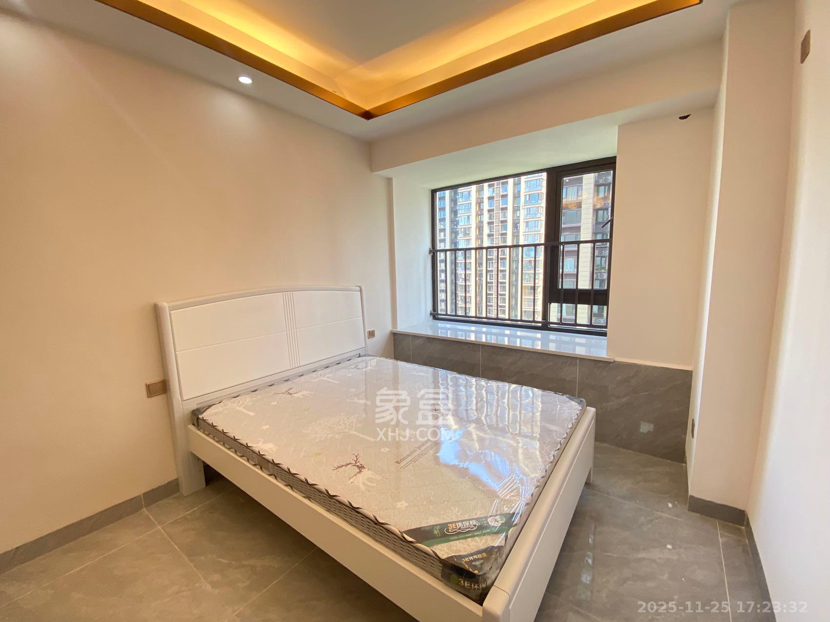 保利海德公园  1室1厅1卫    1700.0元/月