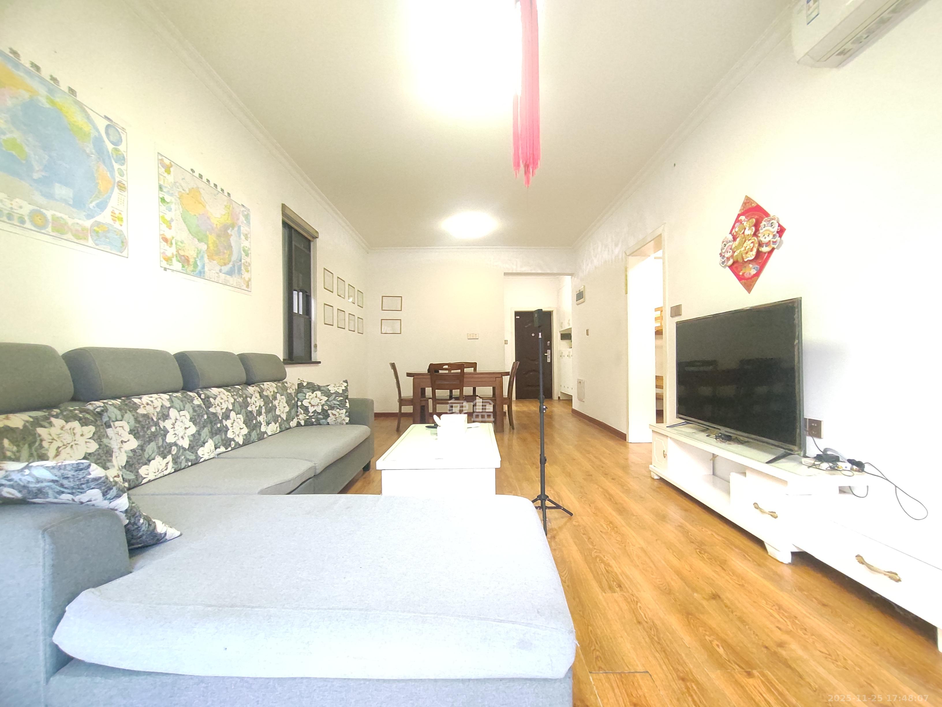 中国铁建梅溪青秀二期  3室2厅2卫    2400.0元/月