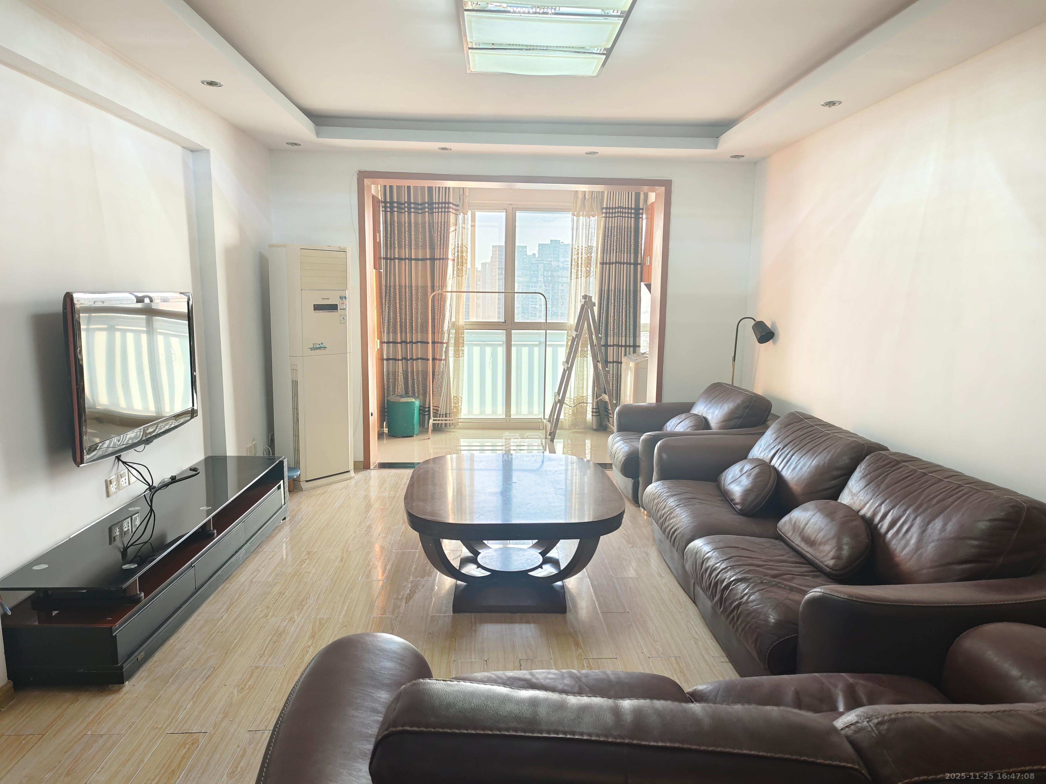 新诚小区  2室2厅1卫    1500.0元/月