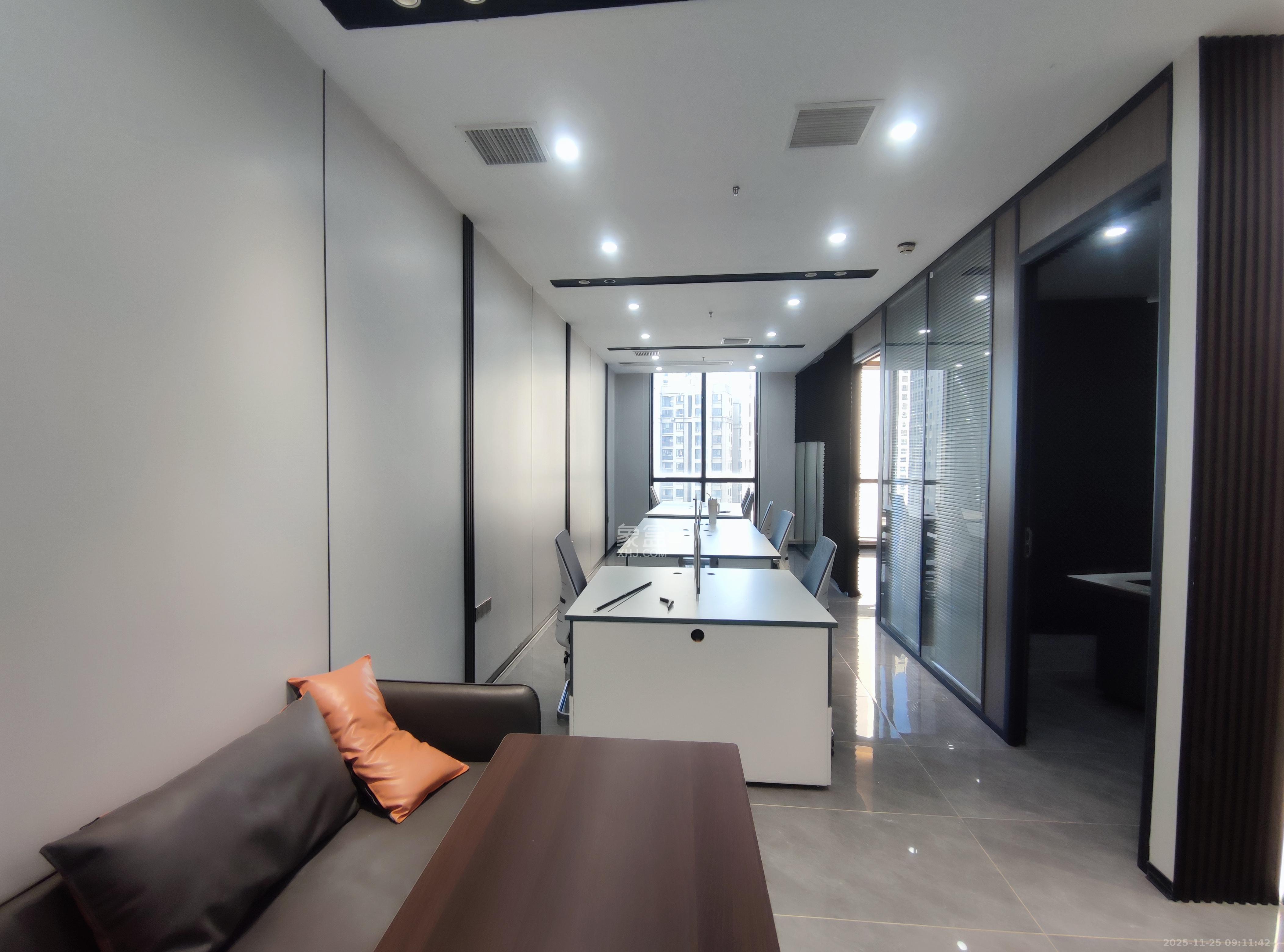 金科时代中心   138.0㎡      5000.0元/月室内图