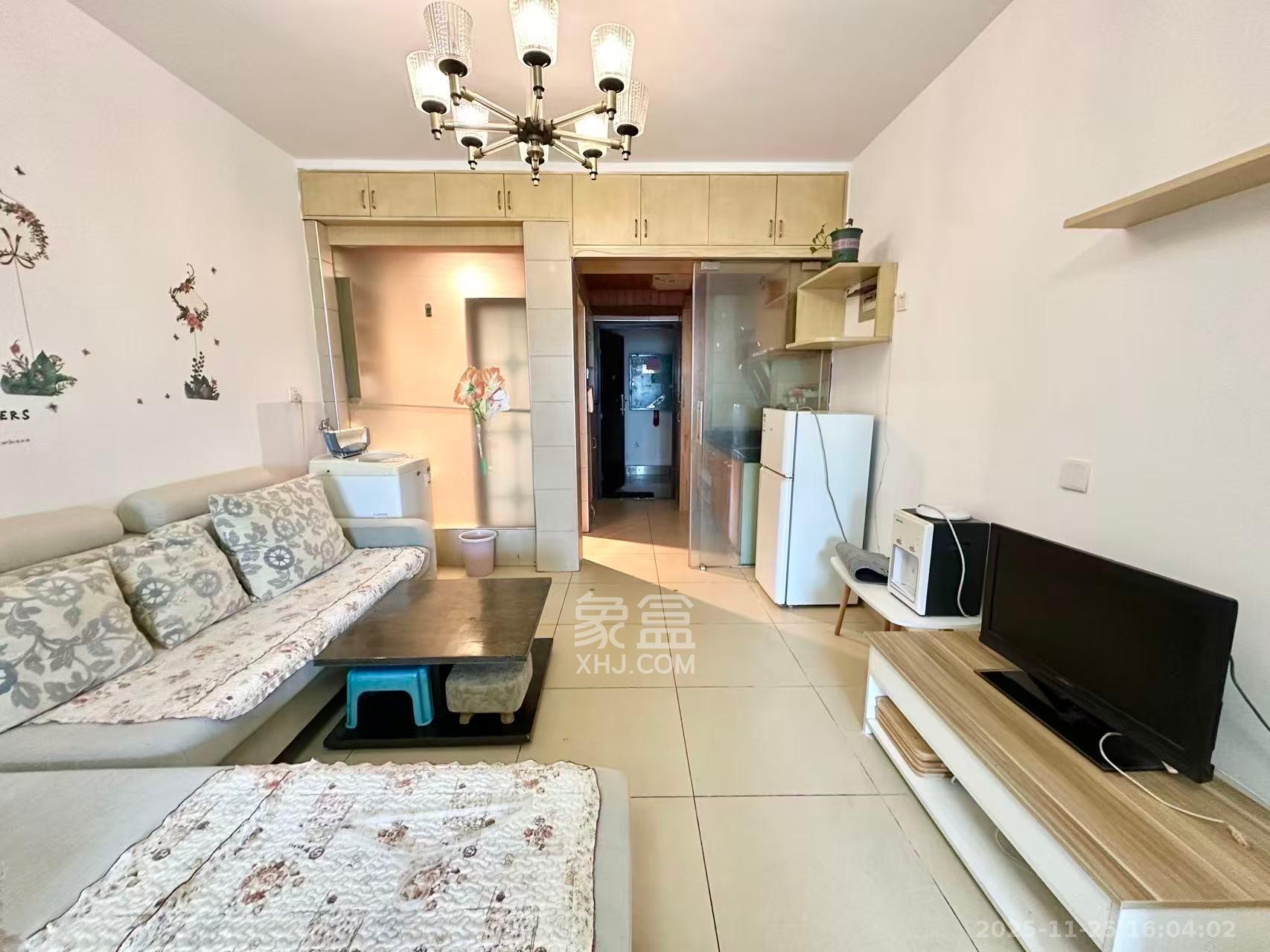 华府壹航线  1室1厅1卫    1400.0元/月