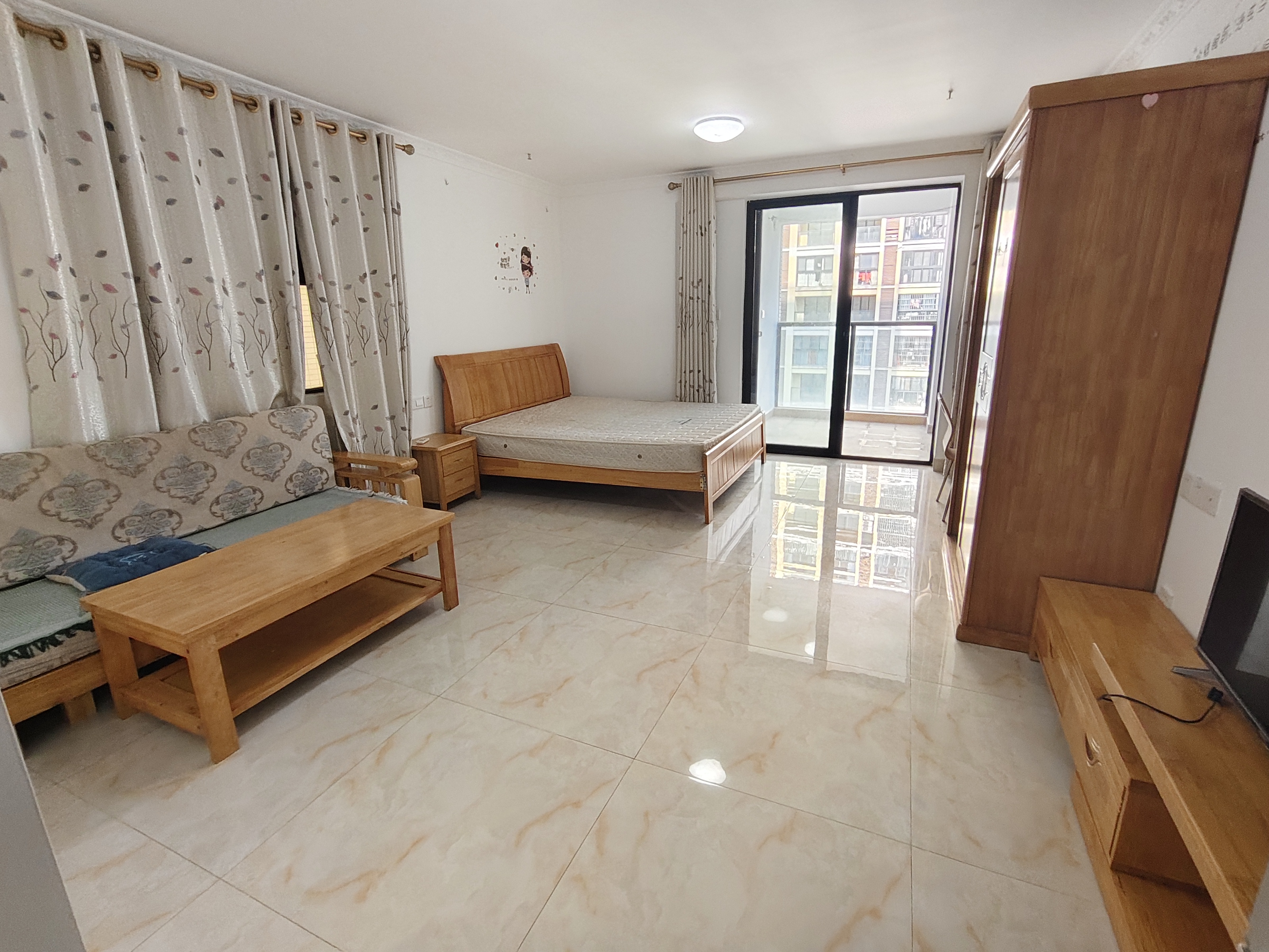 爱尚海蓝 1室1厅1卫 1600.0元/月 爱尚海蓝 1室1厅1卫 1600.0元/月室内图