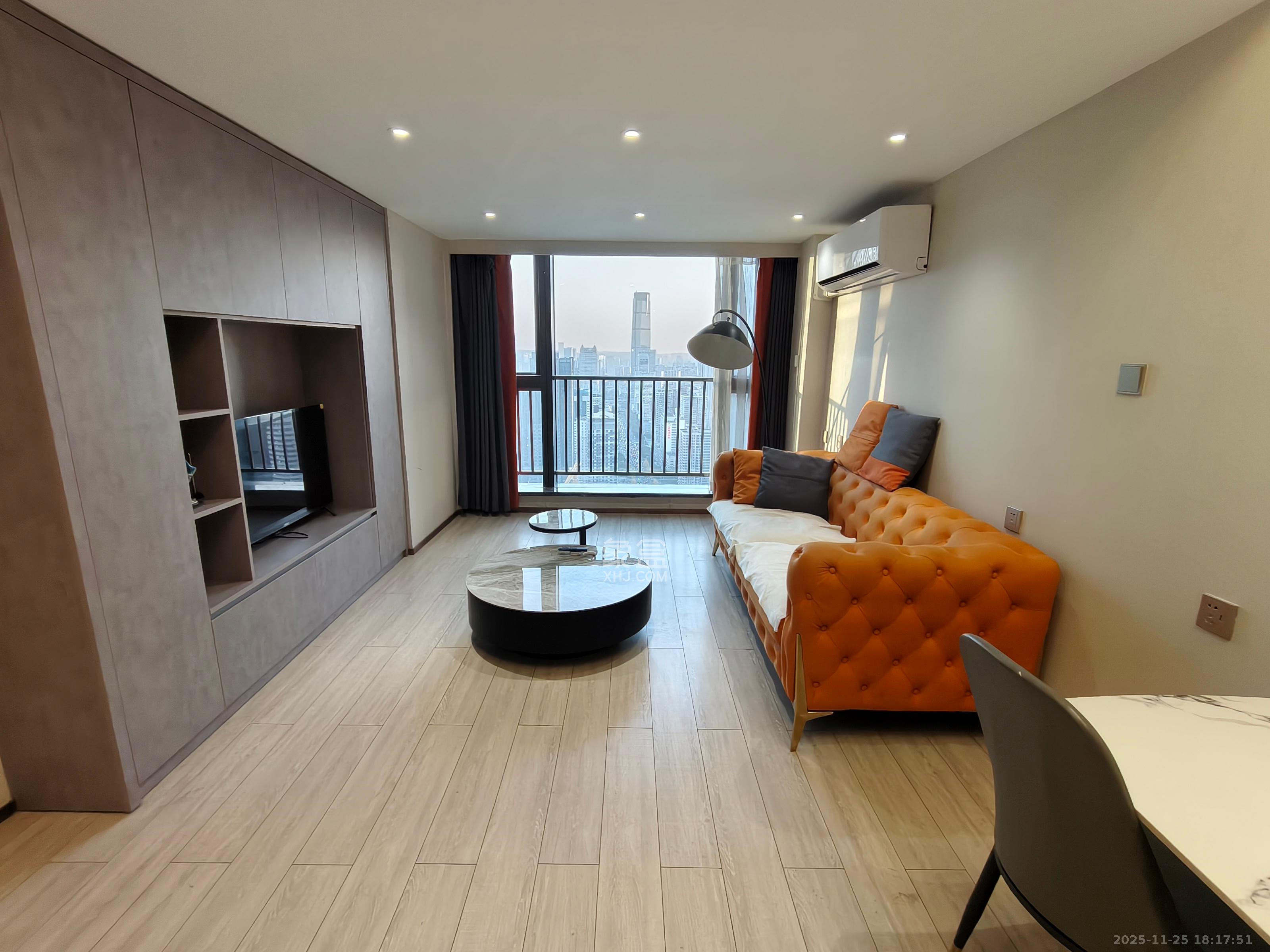 华远华时代  2室1厅1卫    3700.0元/月