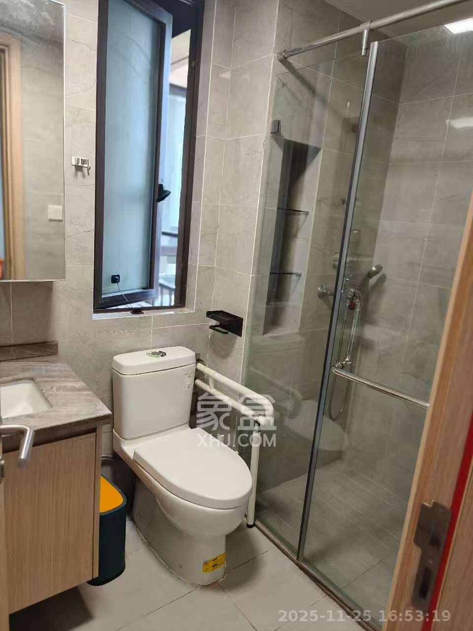 梅溪湖玺悦(新城金茂梦想玺悦) 3室2厅2卫 3000.0元/月 梅溪湖玺悦(新城金茂梦想玺悦) 3室2厅2卫 3000.0元/月室内图