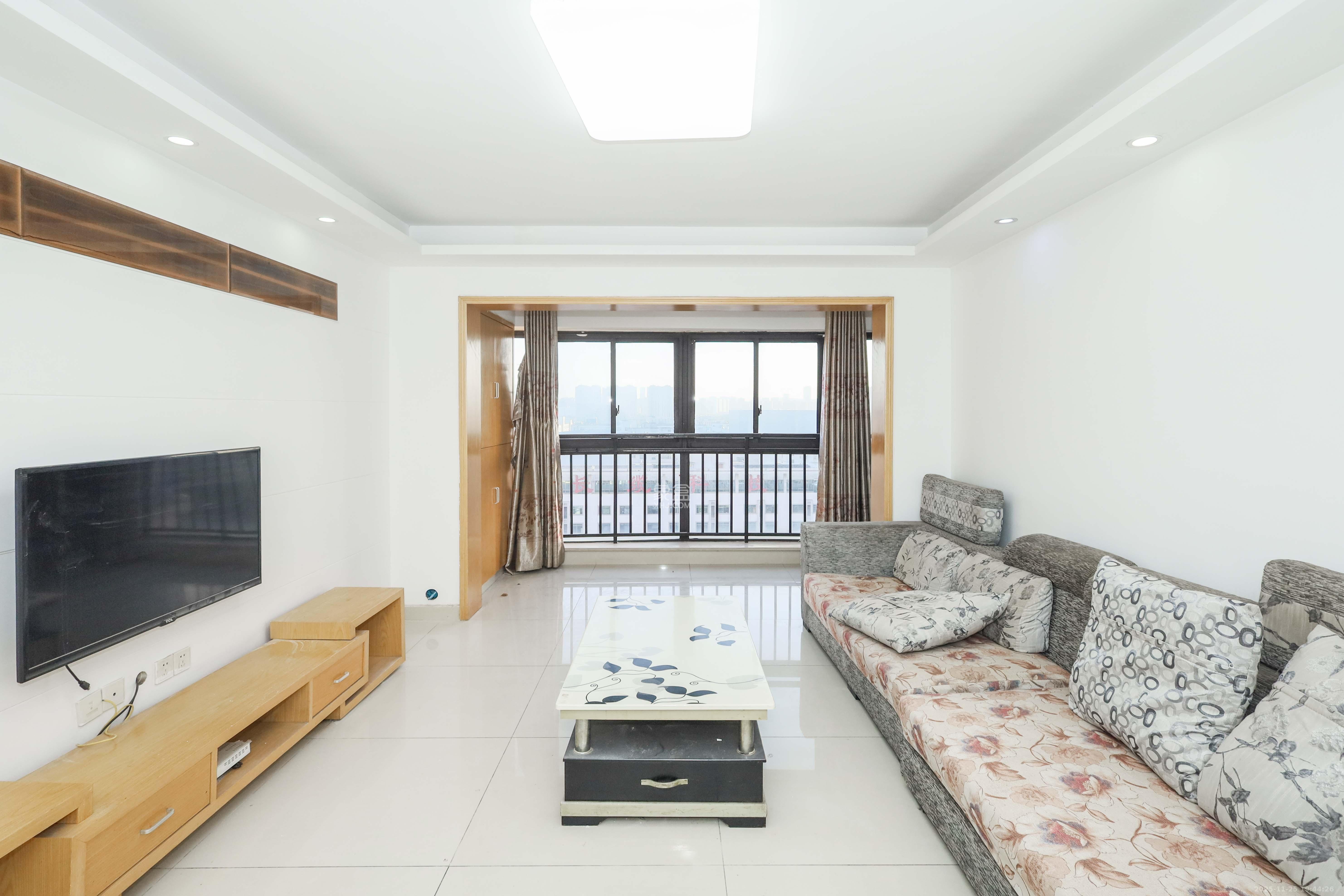 保利麓谷林语F区  3室2厅1卫    80.0万